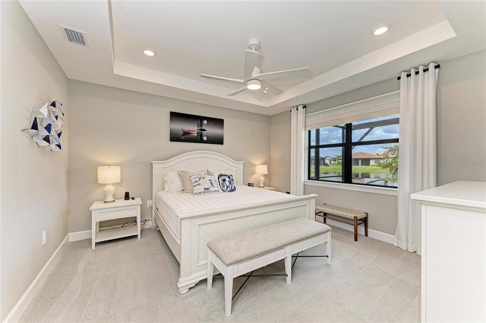 7575 SUMMERLAND Cv LAKEWOOD RANCH, FL 34202