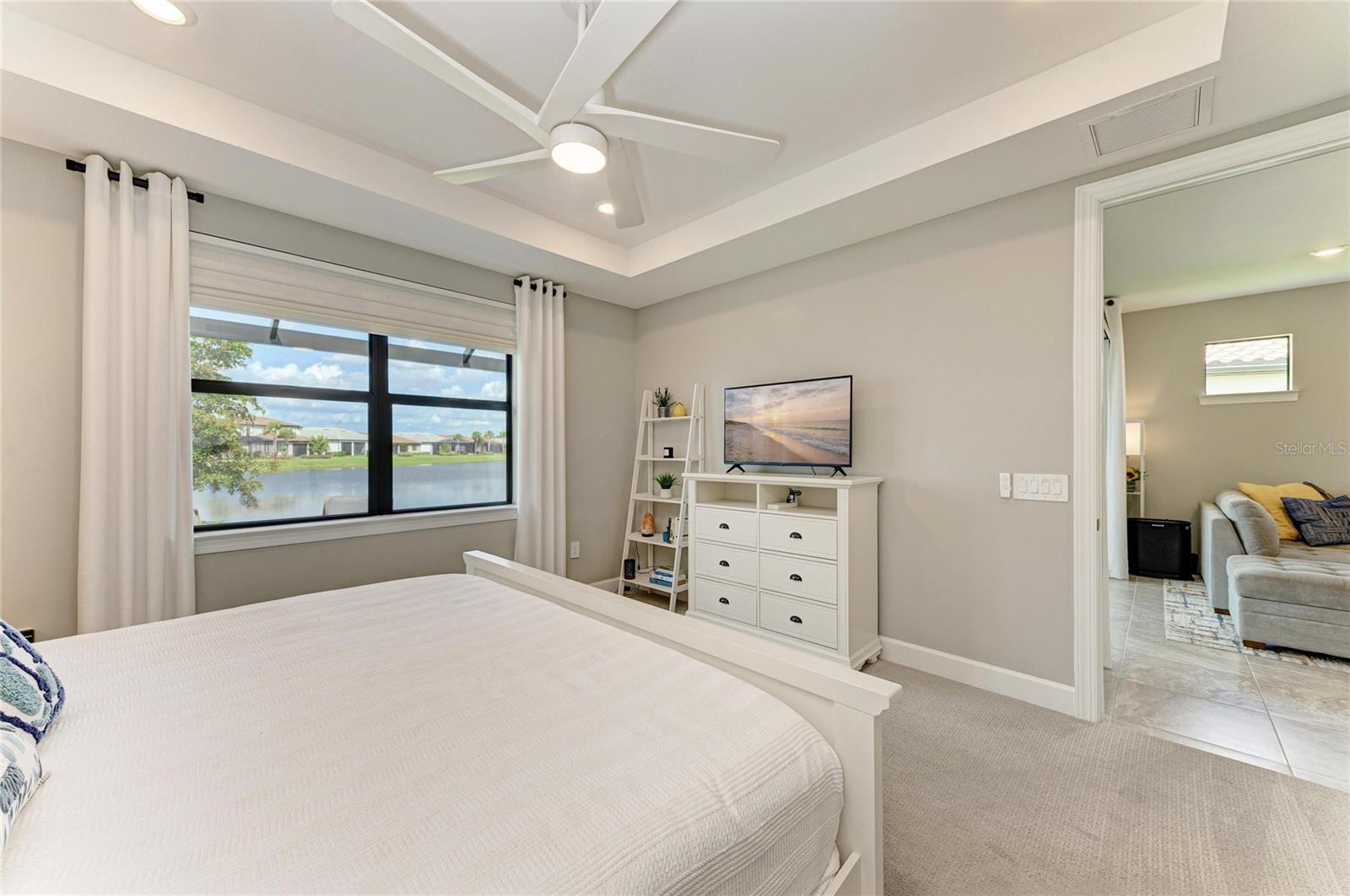 7575 SUMMERLAND Cv LAKEWOOD RANCH, FL 34202