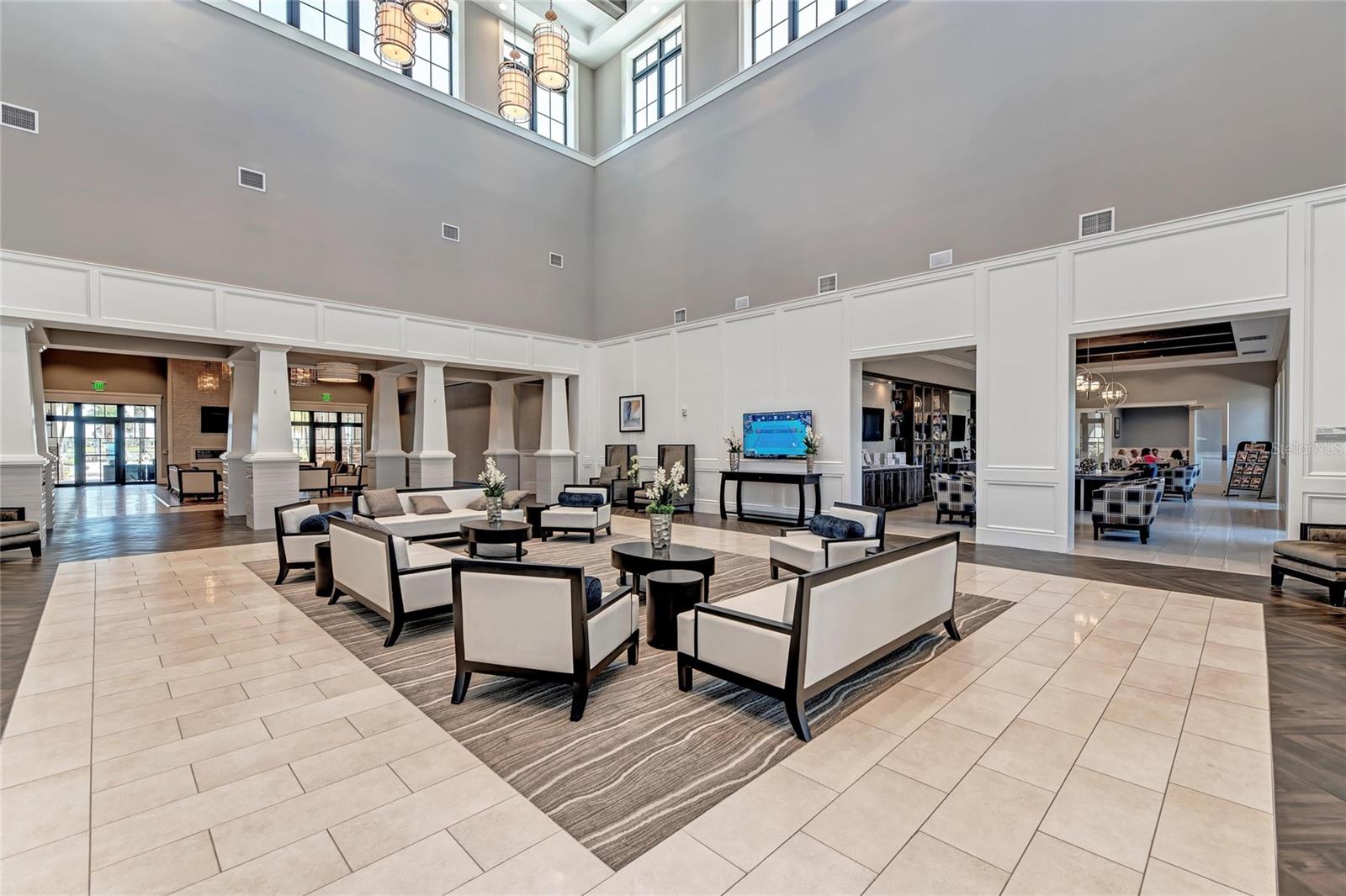 7575 SUMMERLAND Cv LAKEWOOD RANCH, FL 34202