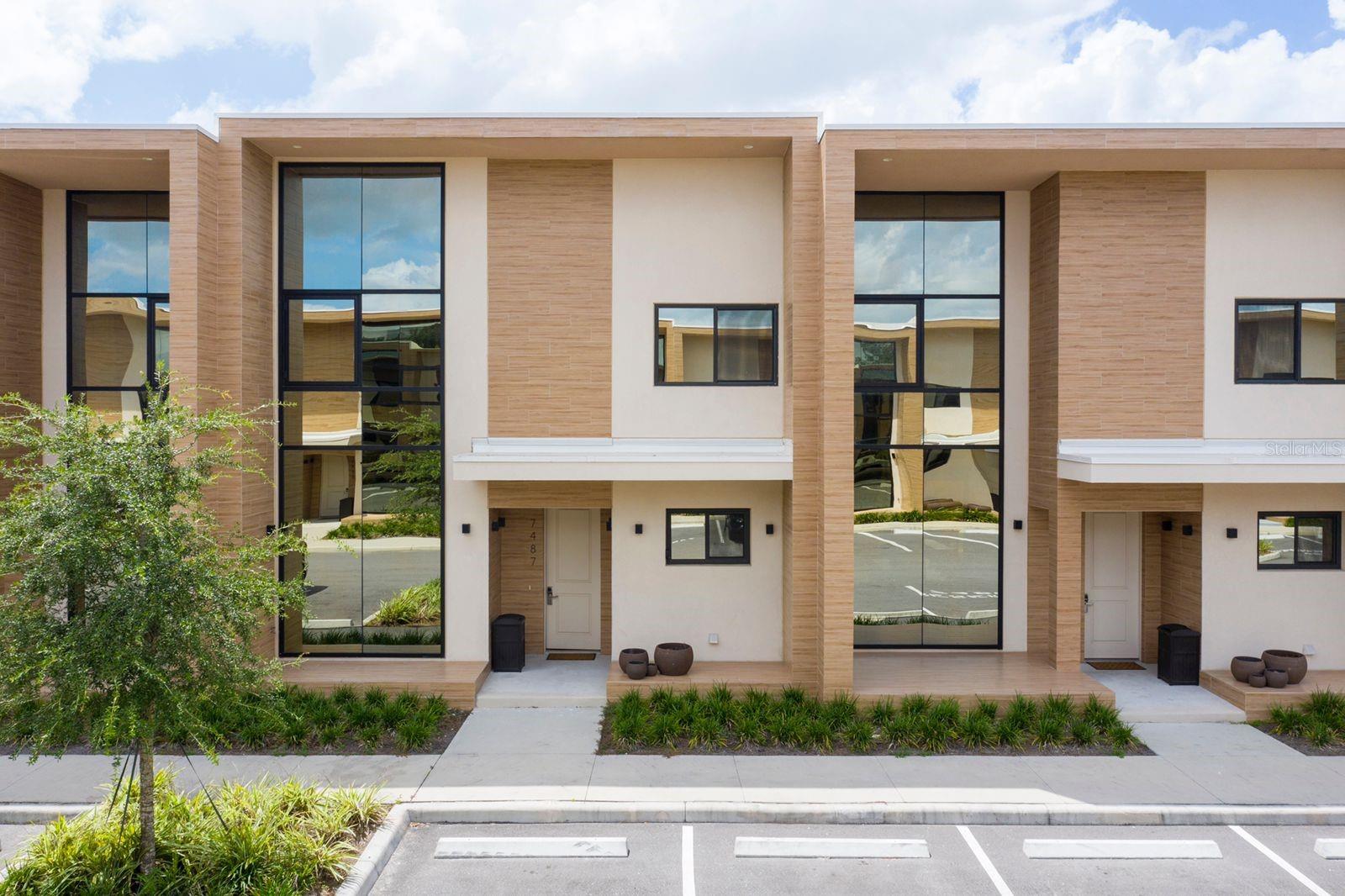 7487 BROOKLYN Dr KISSIMMEE, FL 34747