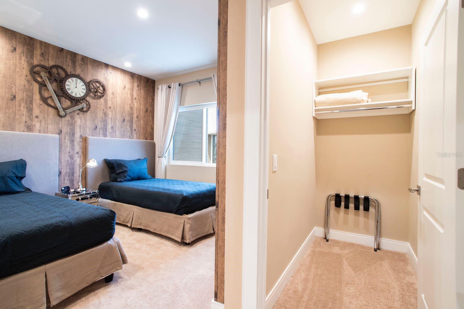 7487 BROOKLYN Dr KISSIMMEE, FL 34747