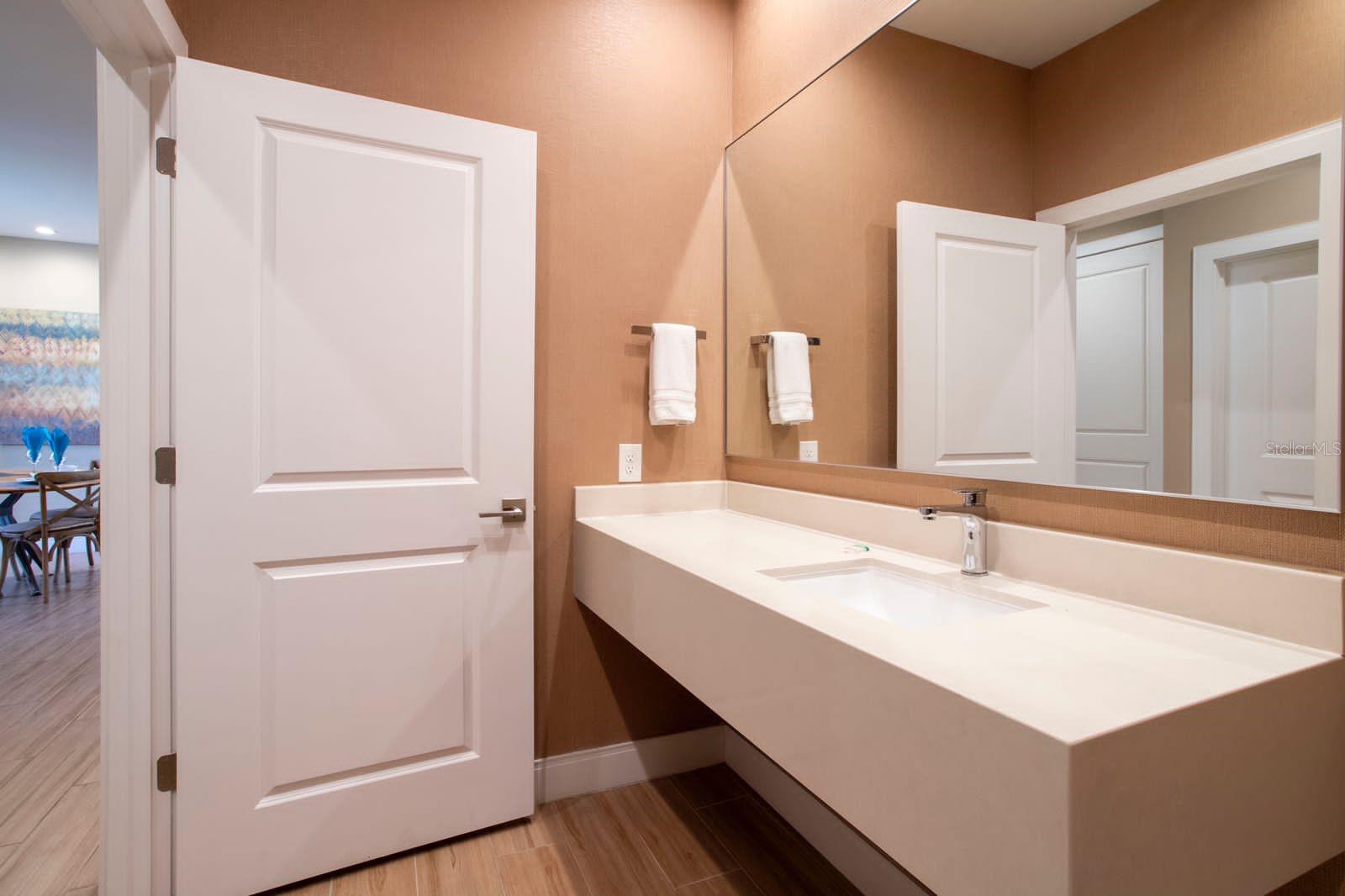 7487 BROOKLYN Dr KISSIMMEE, FL 34747