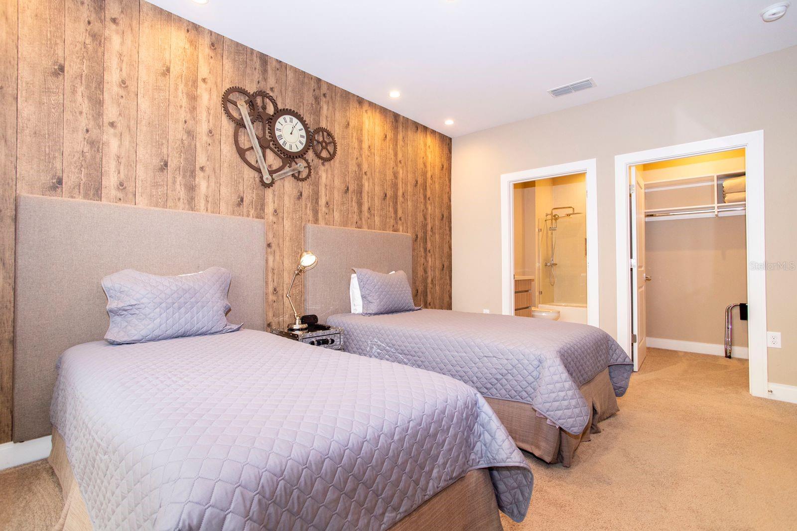 7487 BROOKLYN Dr KISSIMMEE, FL 34747