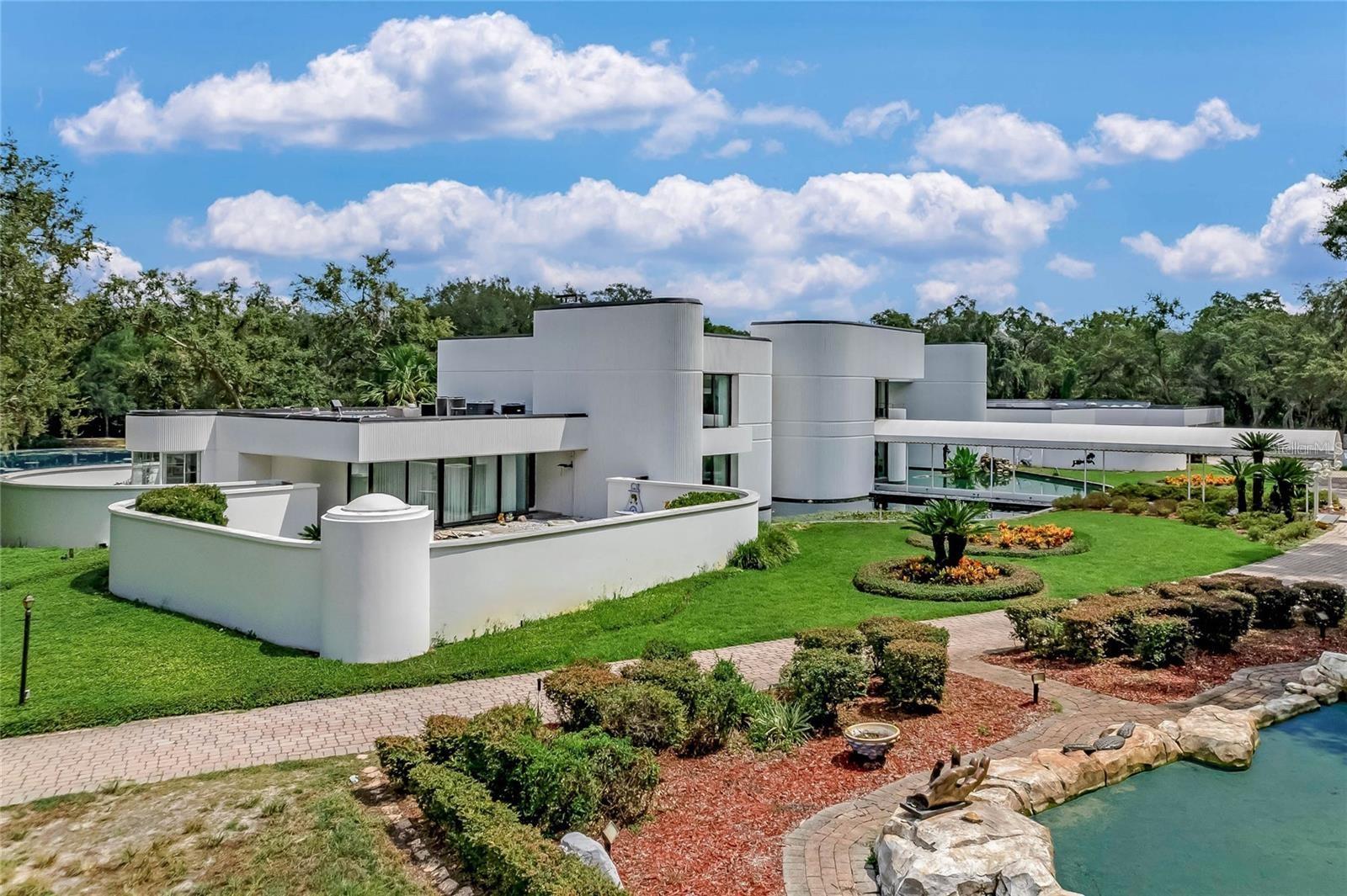 812 SWEETWATER Clb Blvd LONGWOOD, FL 32779