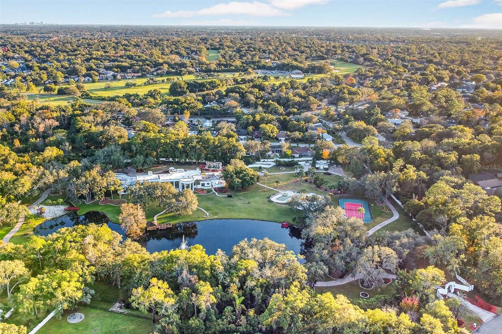 812 SWEETWATER Clb Blvd LONGWOOD, FL 32779