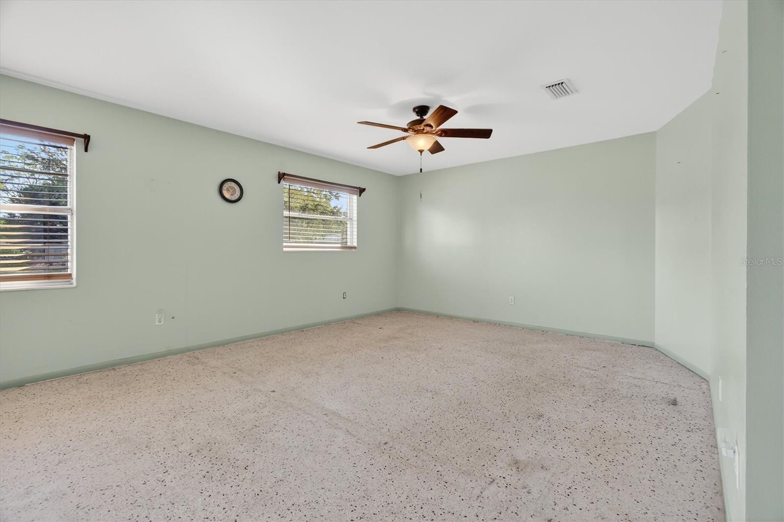 1704 LARKIN Ave ORLANDO, FL 32812