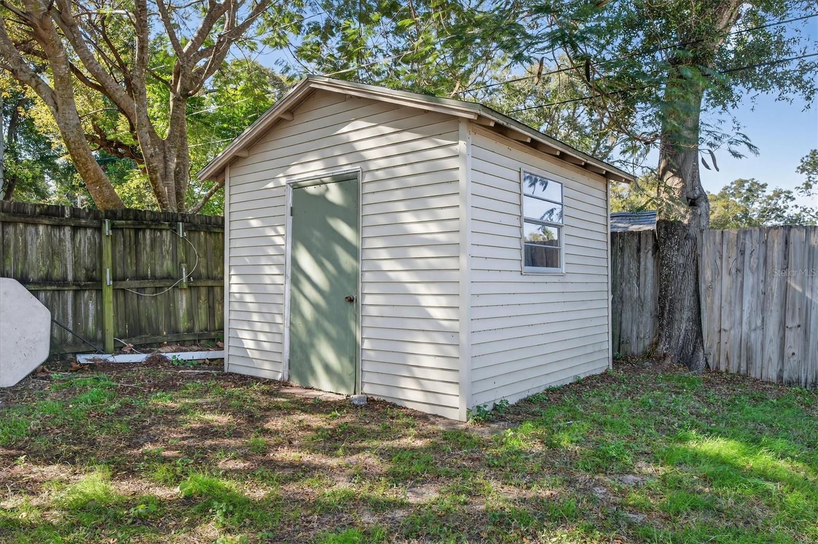 1704 LARKIN Ave ORLANDO, FL 32812