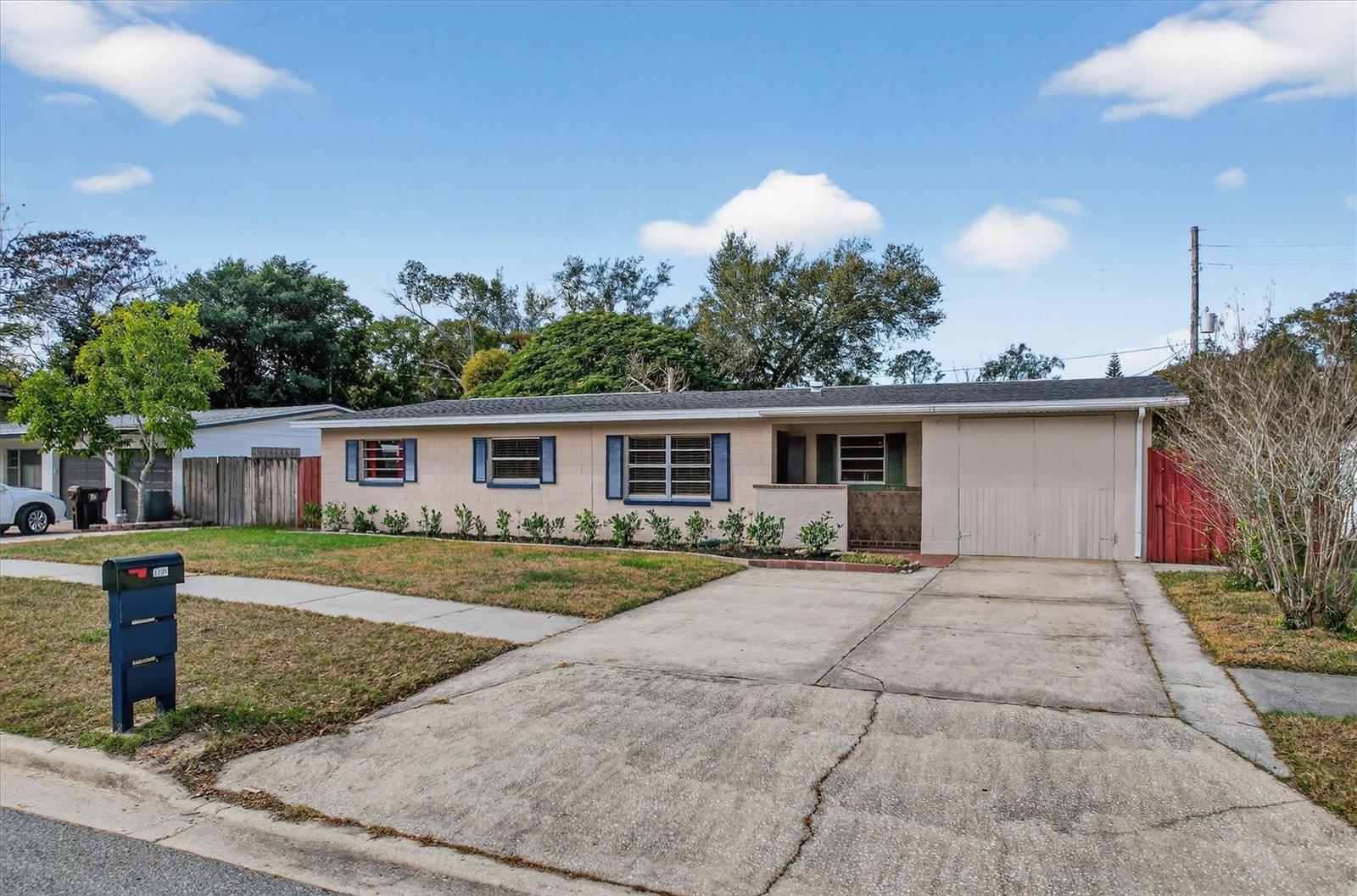 1704 LARKIN Ave ORLANDO, FL 32812