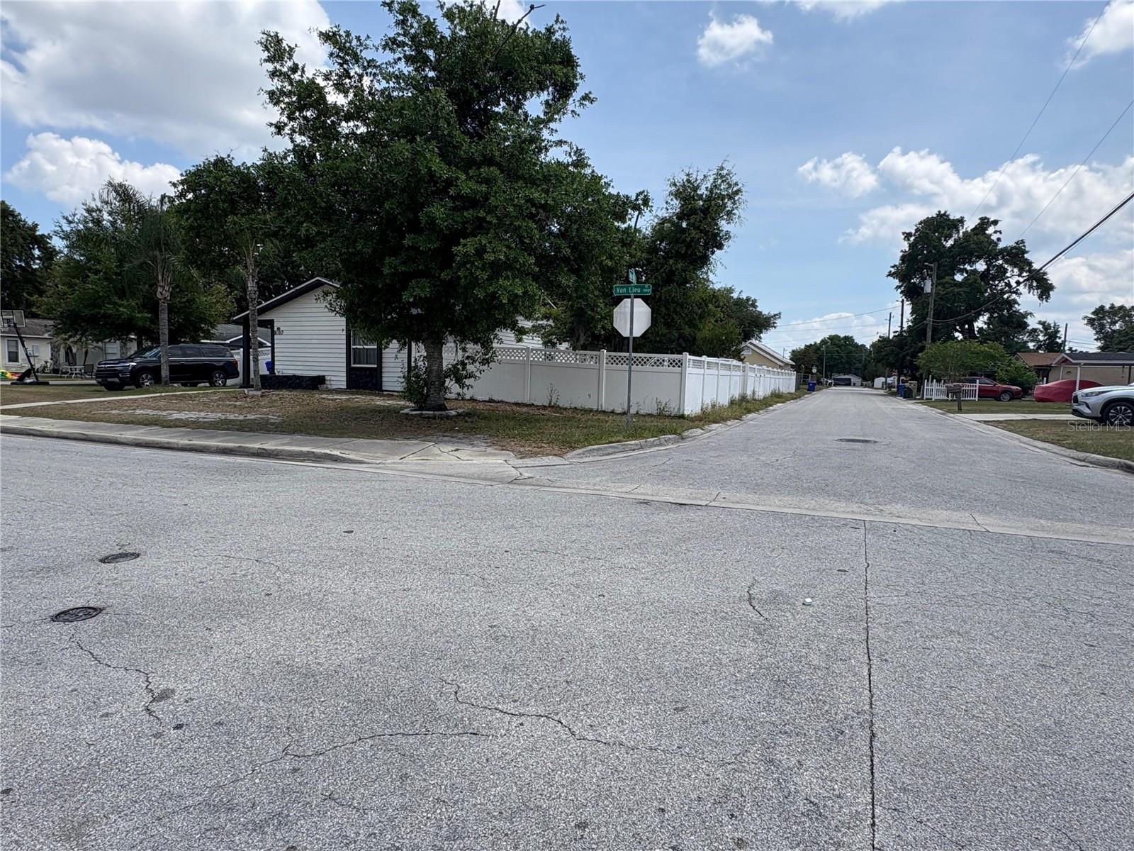 1010 VAN LIEU St KISSIMMEE, FL 34744