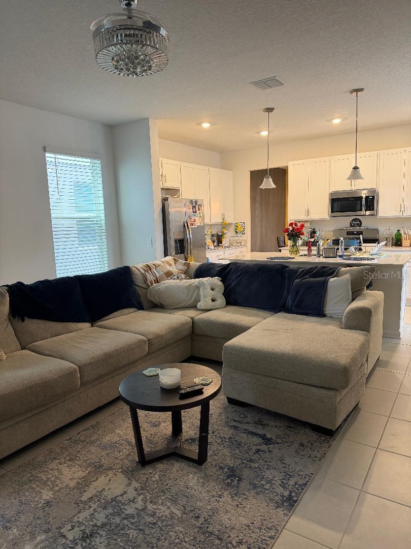 1892 BRIGHT SKY Dr KISSIMMEE, FL 34744