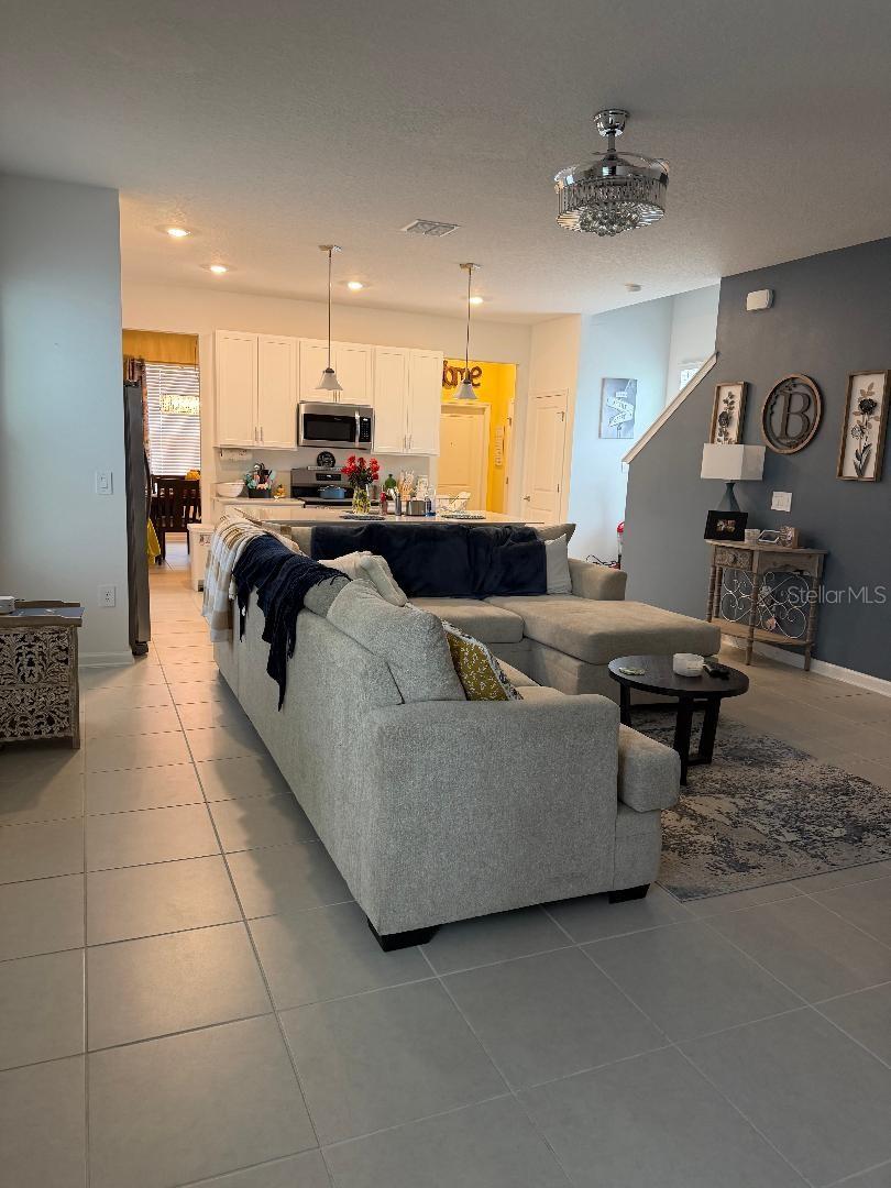 1892 BRIGHT SKY Dr KISSIMMEE, FL 34744