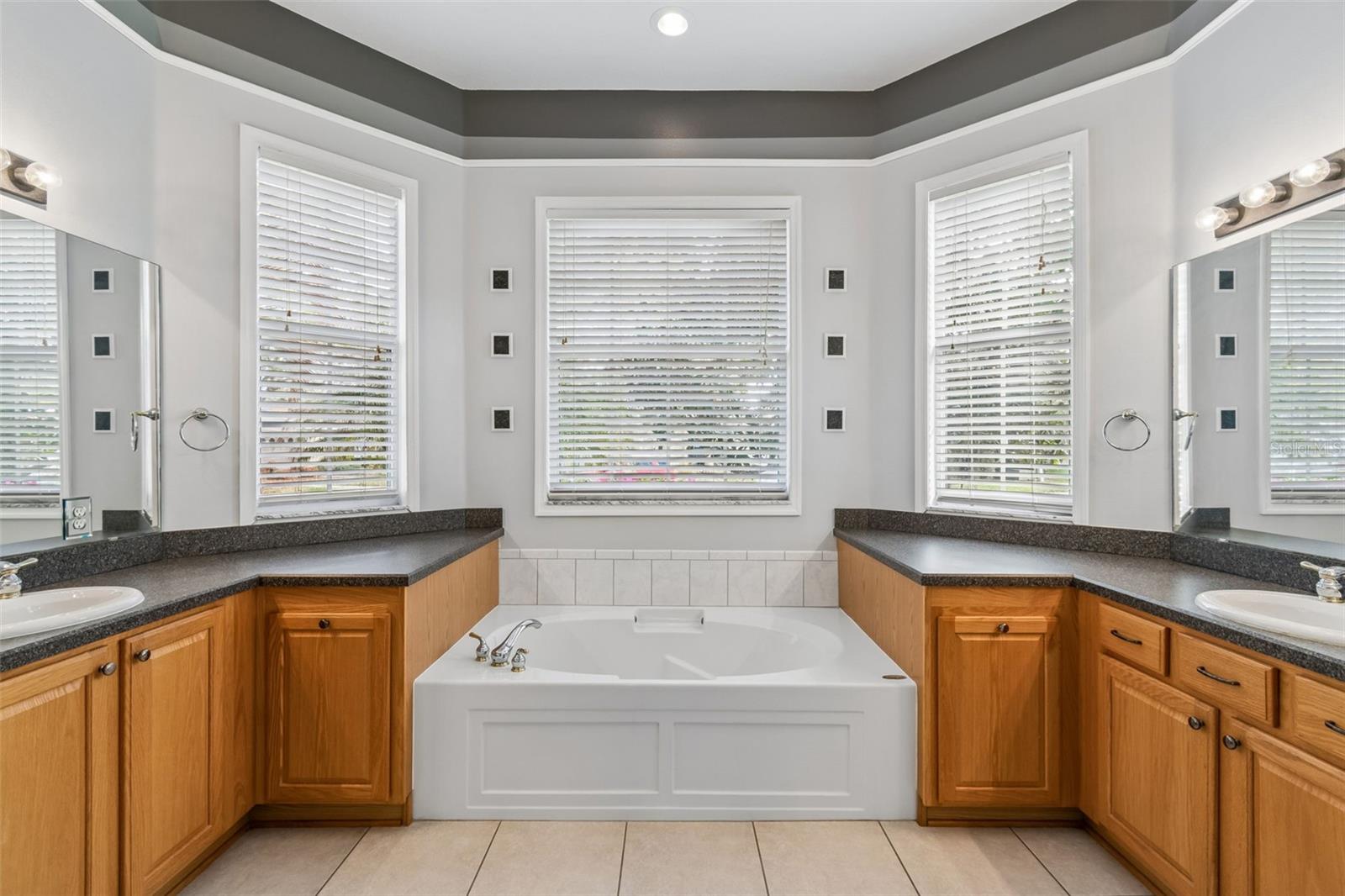 162 TALL PINES PASS KISSIMMEE, FL 34759