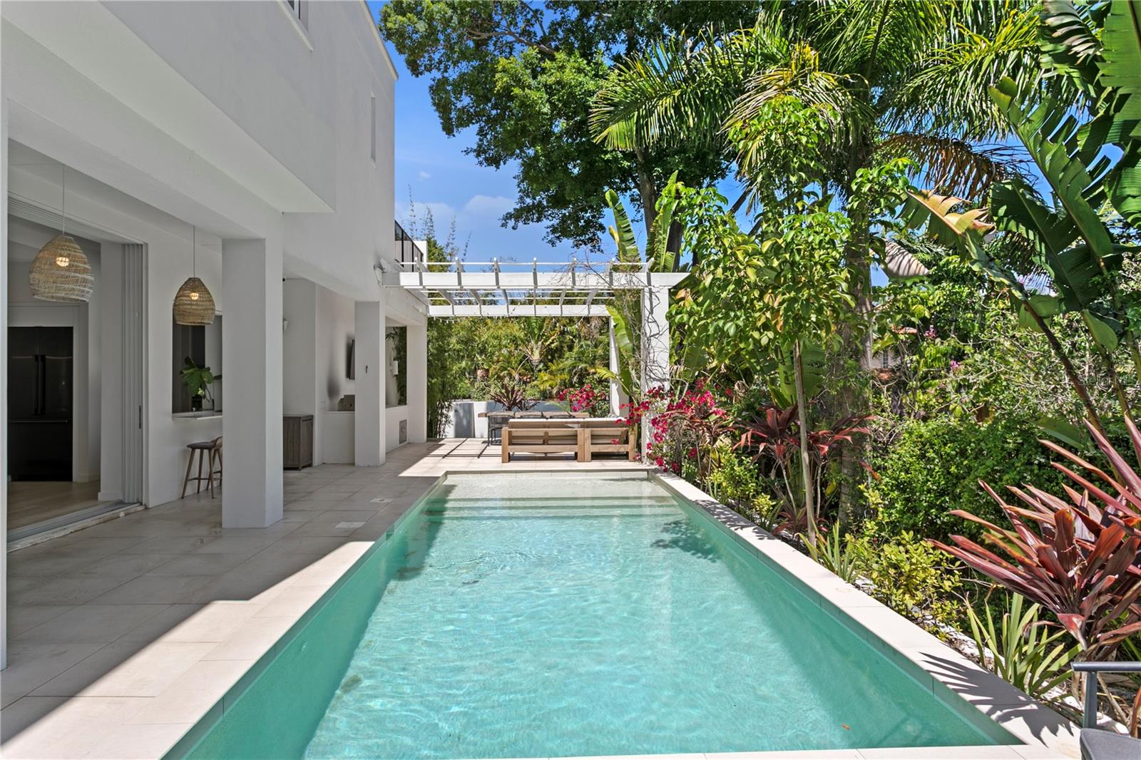 325 22ND Ave ST PETERSBURG, FL 33704