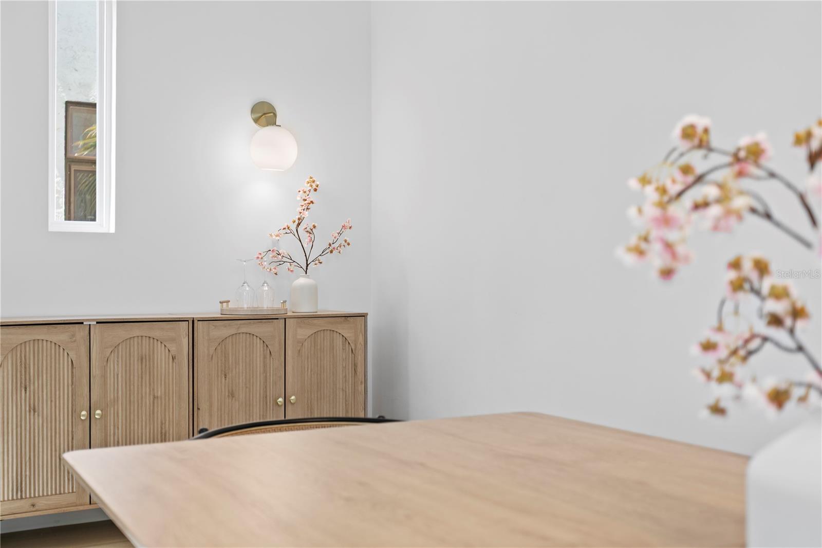 325 22ND Ave ST PETERSBURG, FL 33704