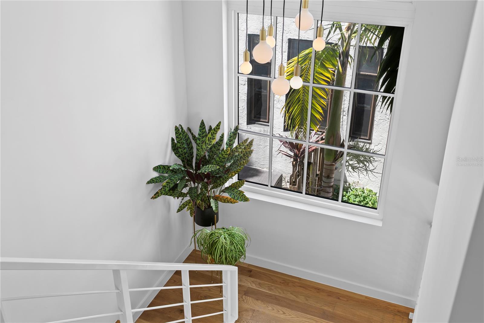 325 22ND Ave ST PETERSBURG, FL 33704