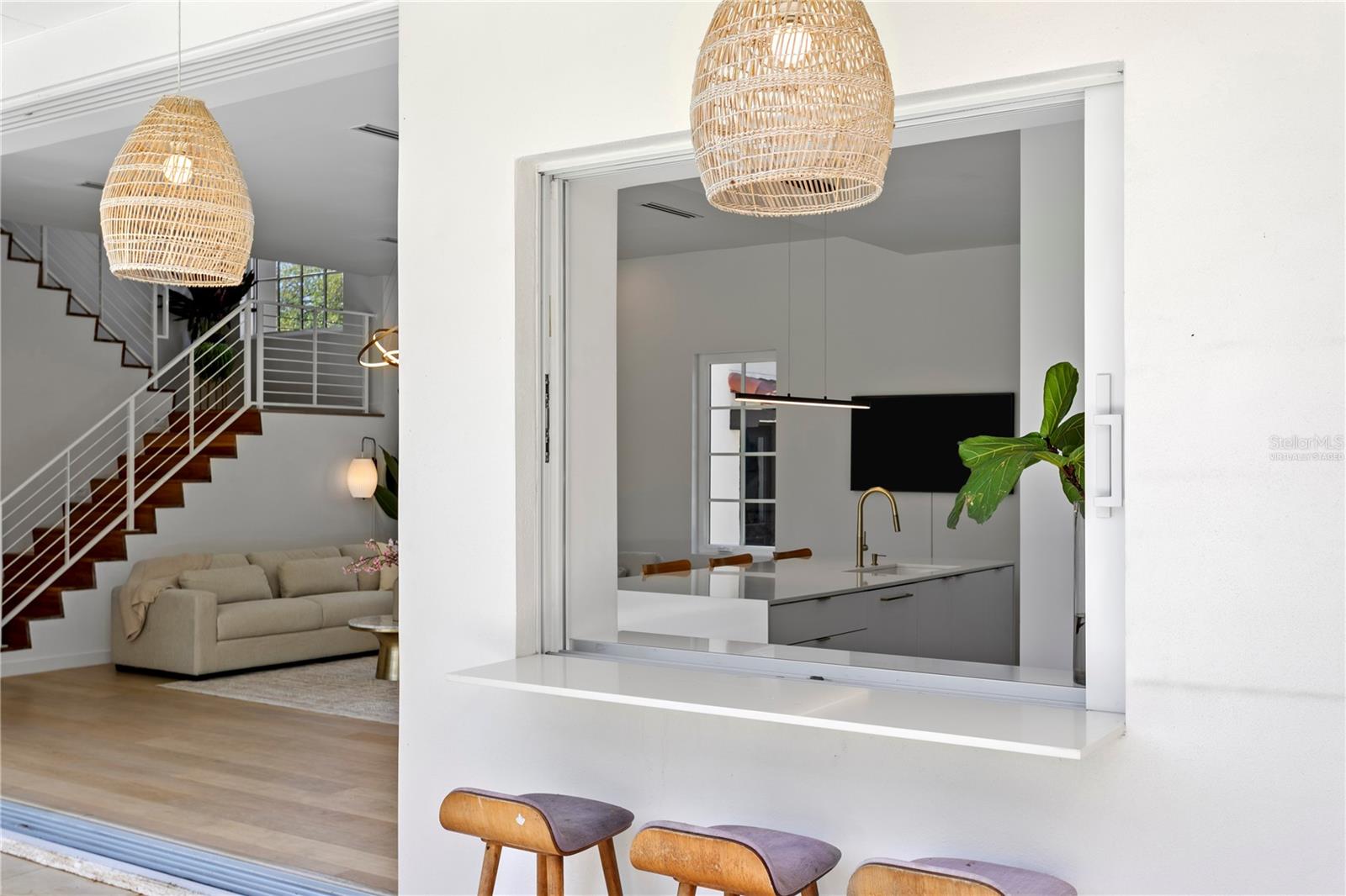 325 22ND Ave ST PETERSBURG, FL 33704