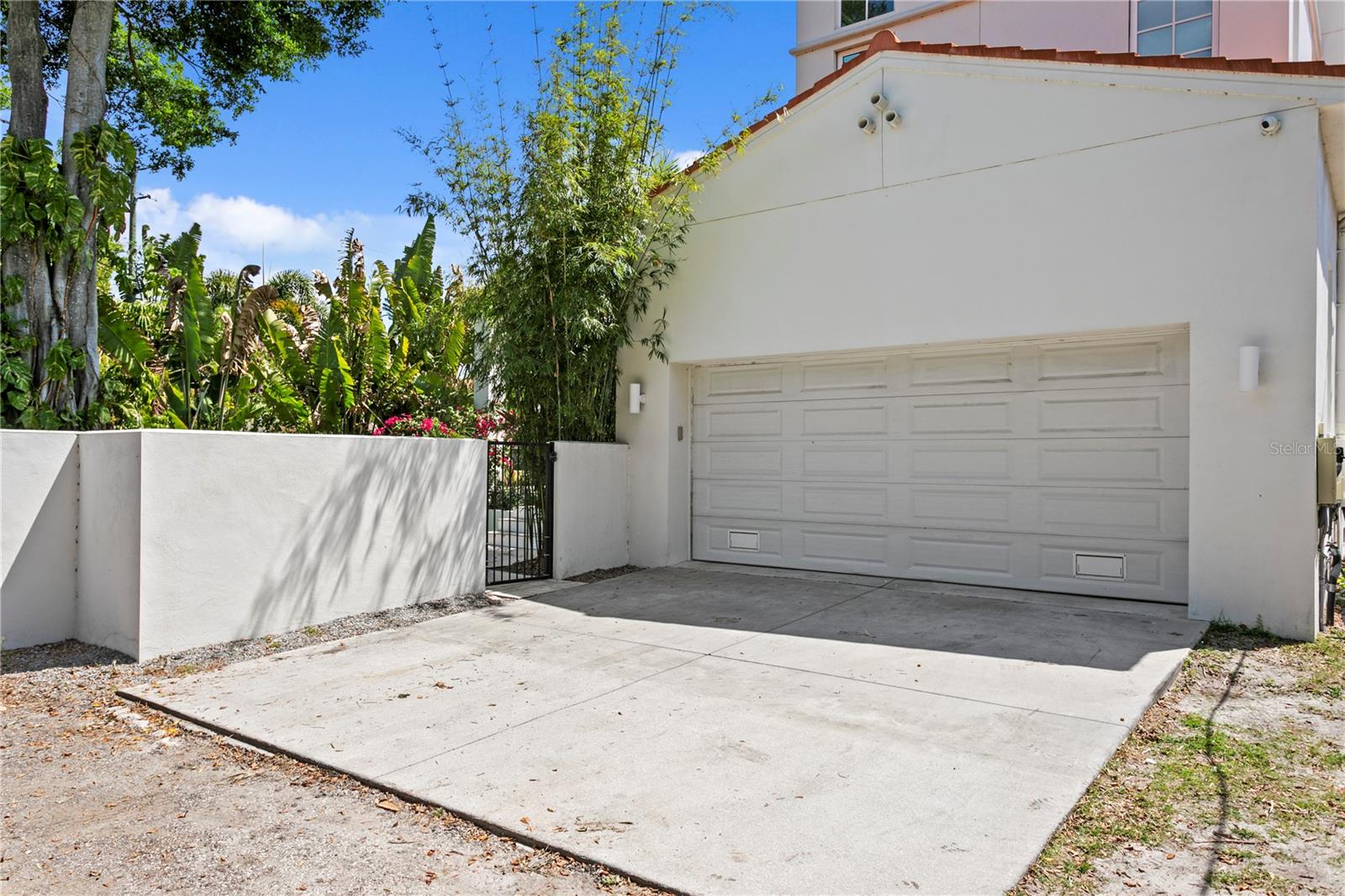 325 22ND Ave ST PETERSBURG, FL 33704