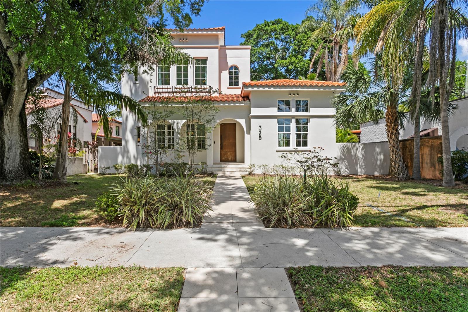 325 22ND Ave ST PETERSBURG, FL 33704