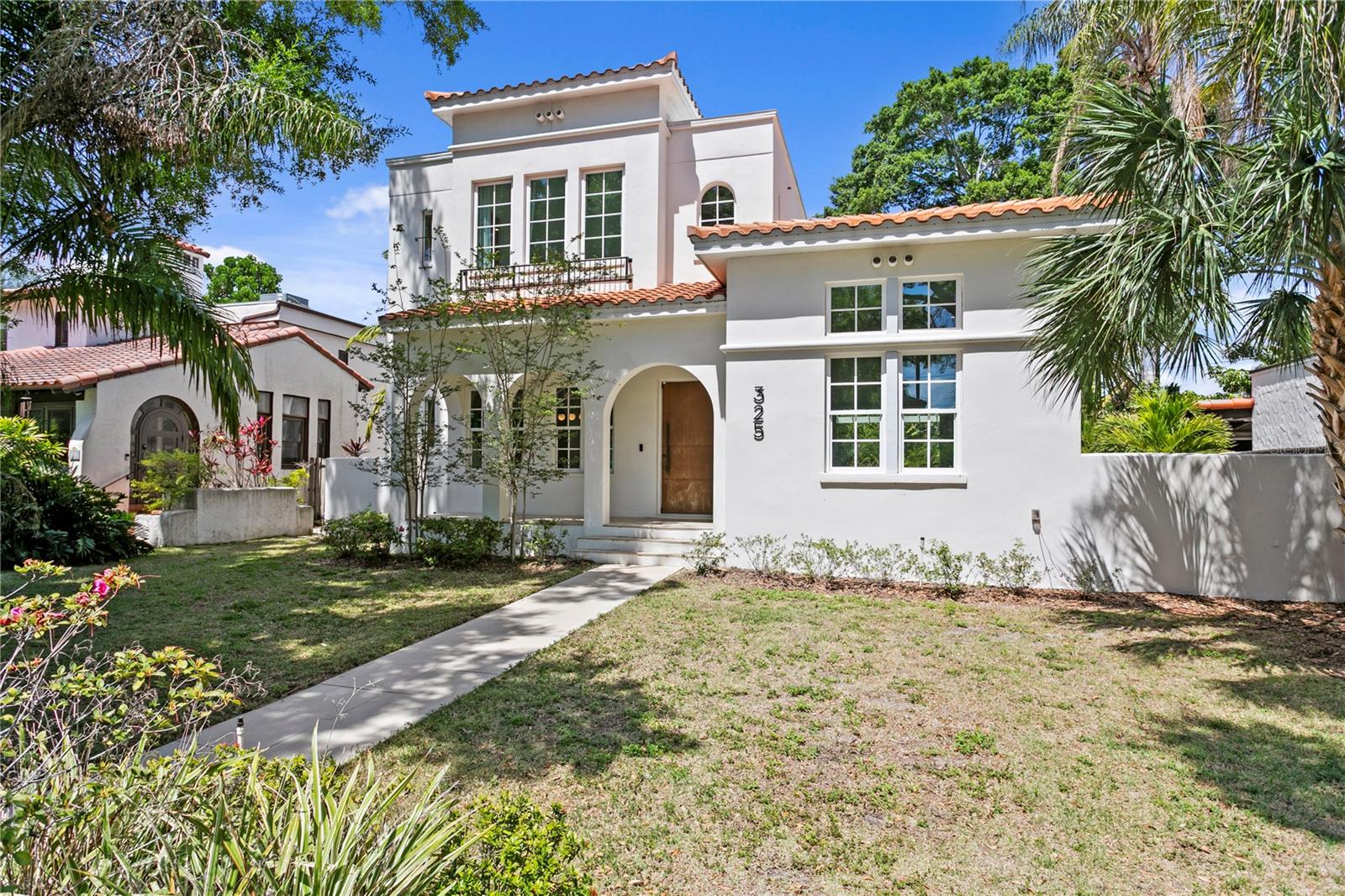 325 22ND Ave ST PETERSBURG, FL 33704