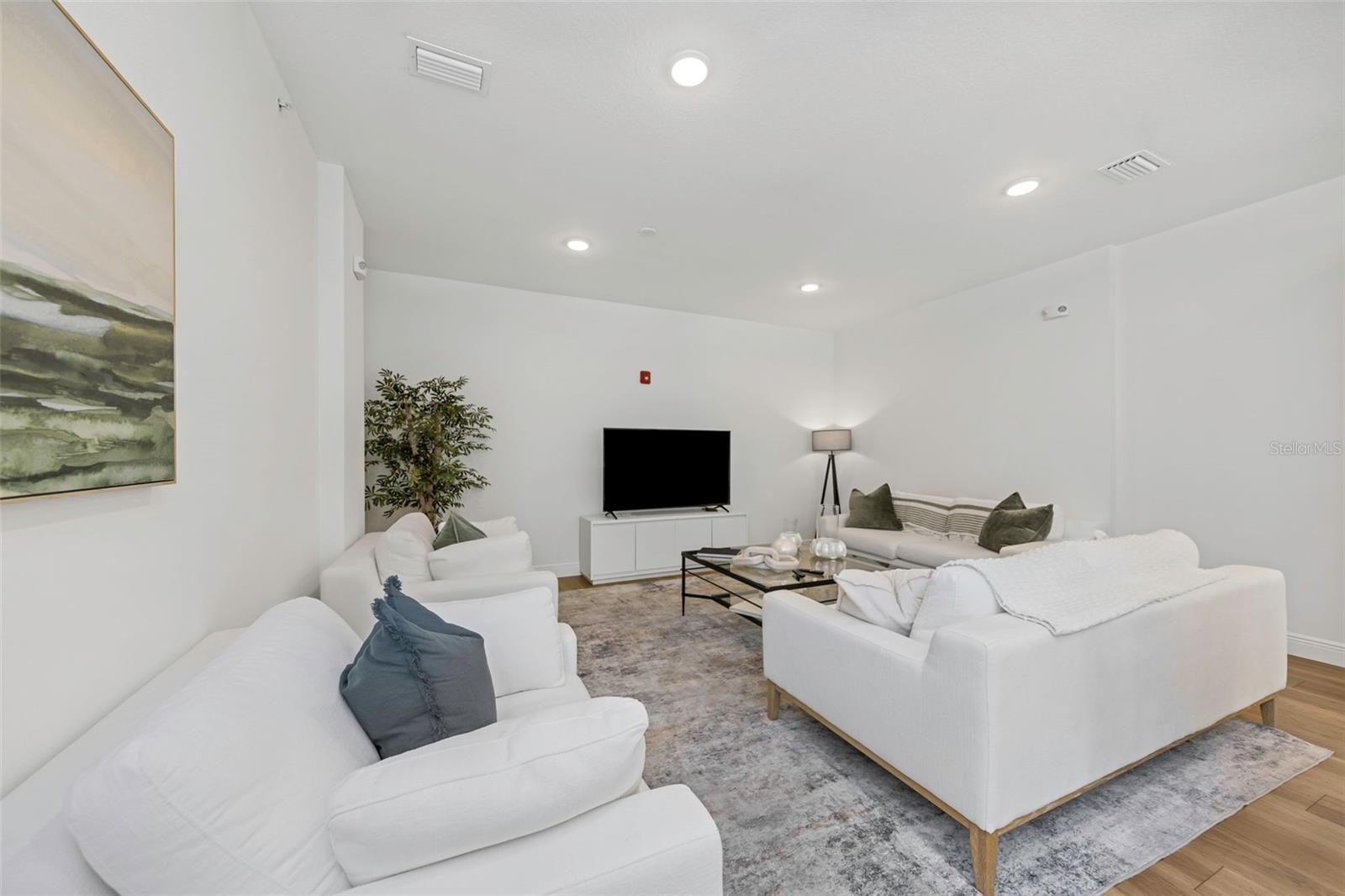 600 3RD Ave #305 ST PETERSBURG, FL 33701