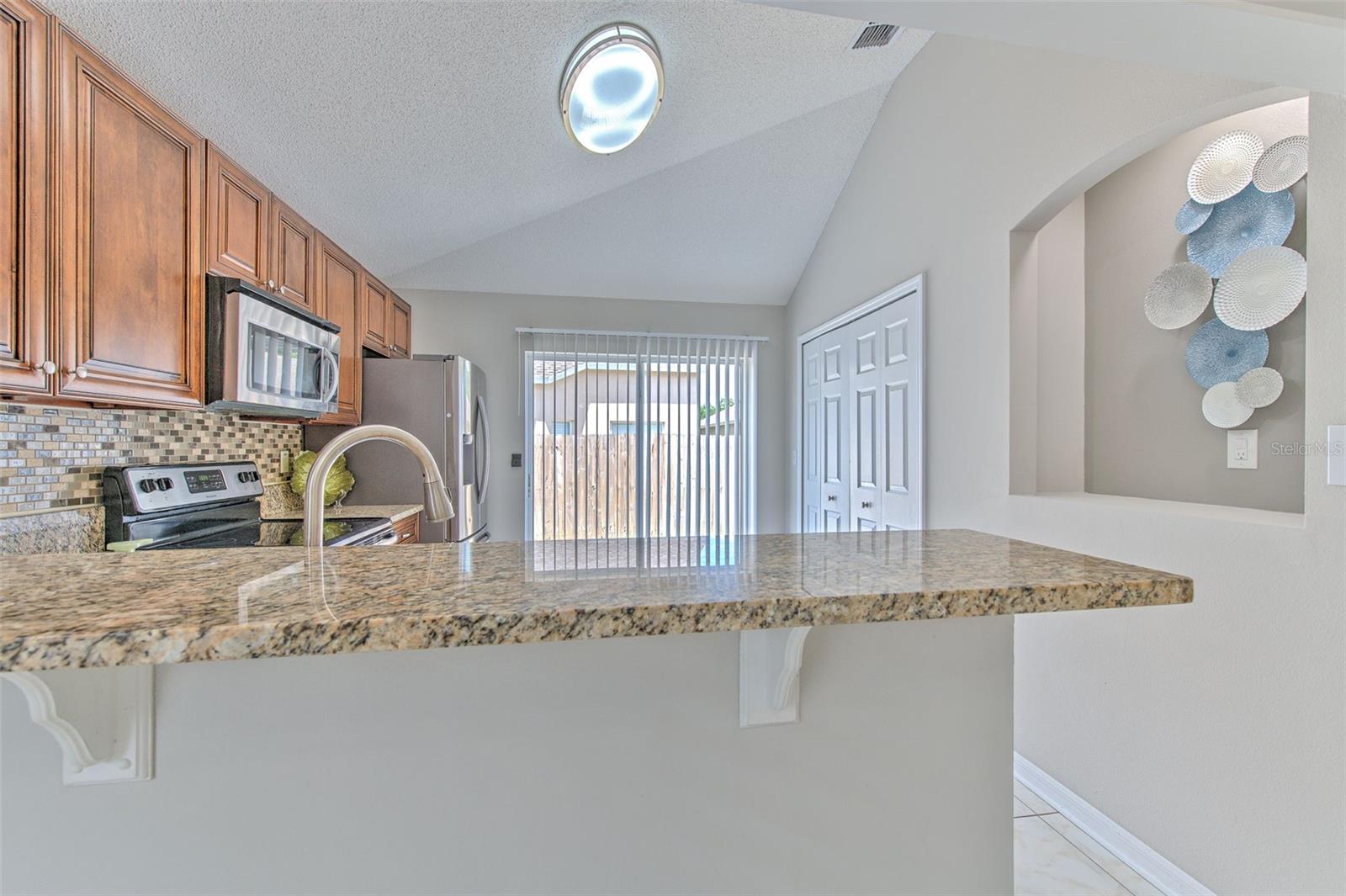 6043 POINTE PLEASANT Blvd WESLEY CHAPEL, FL 33545