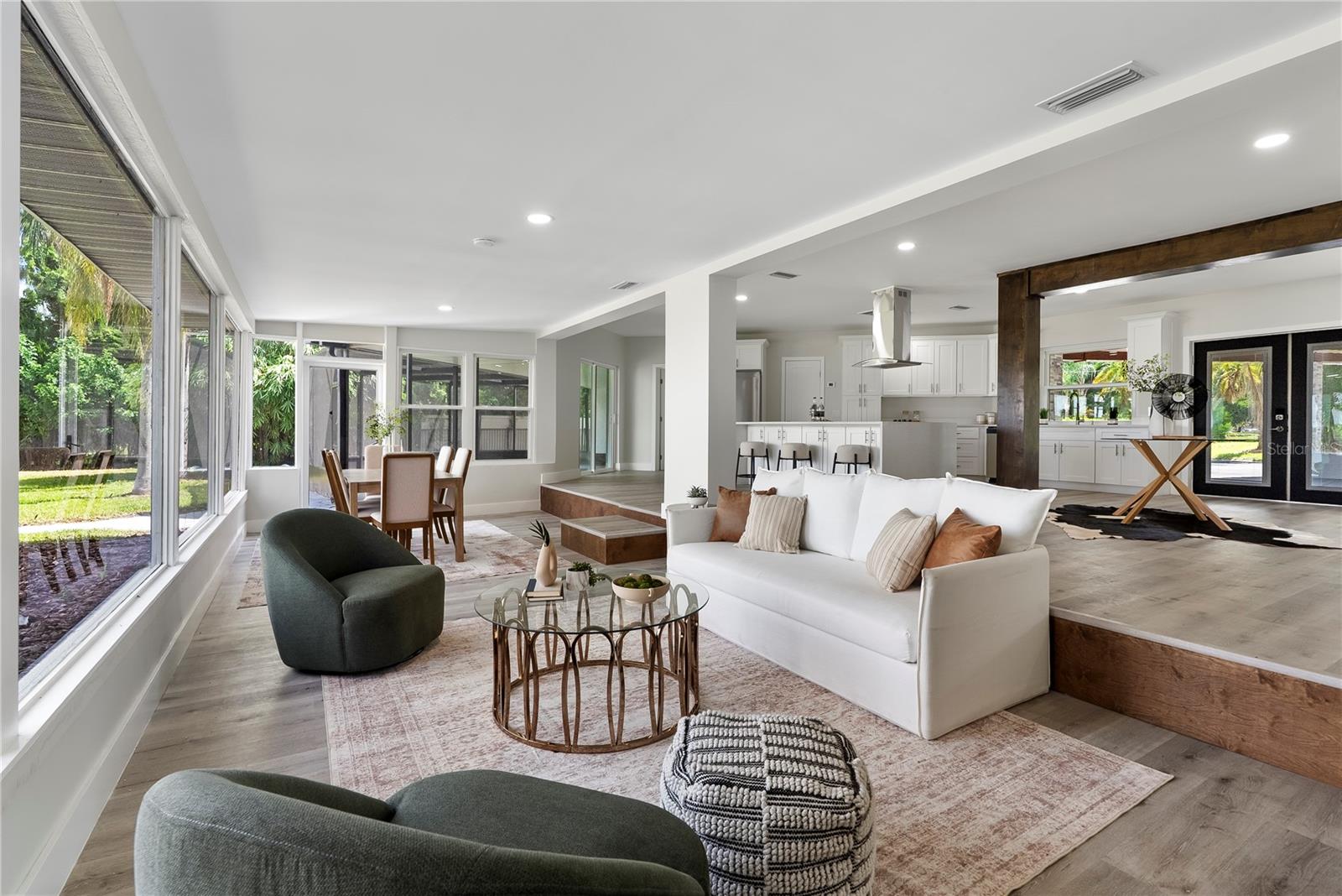 5526 PARKDALE Dr ORLANDO, FL 32839