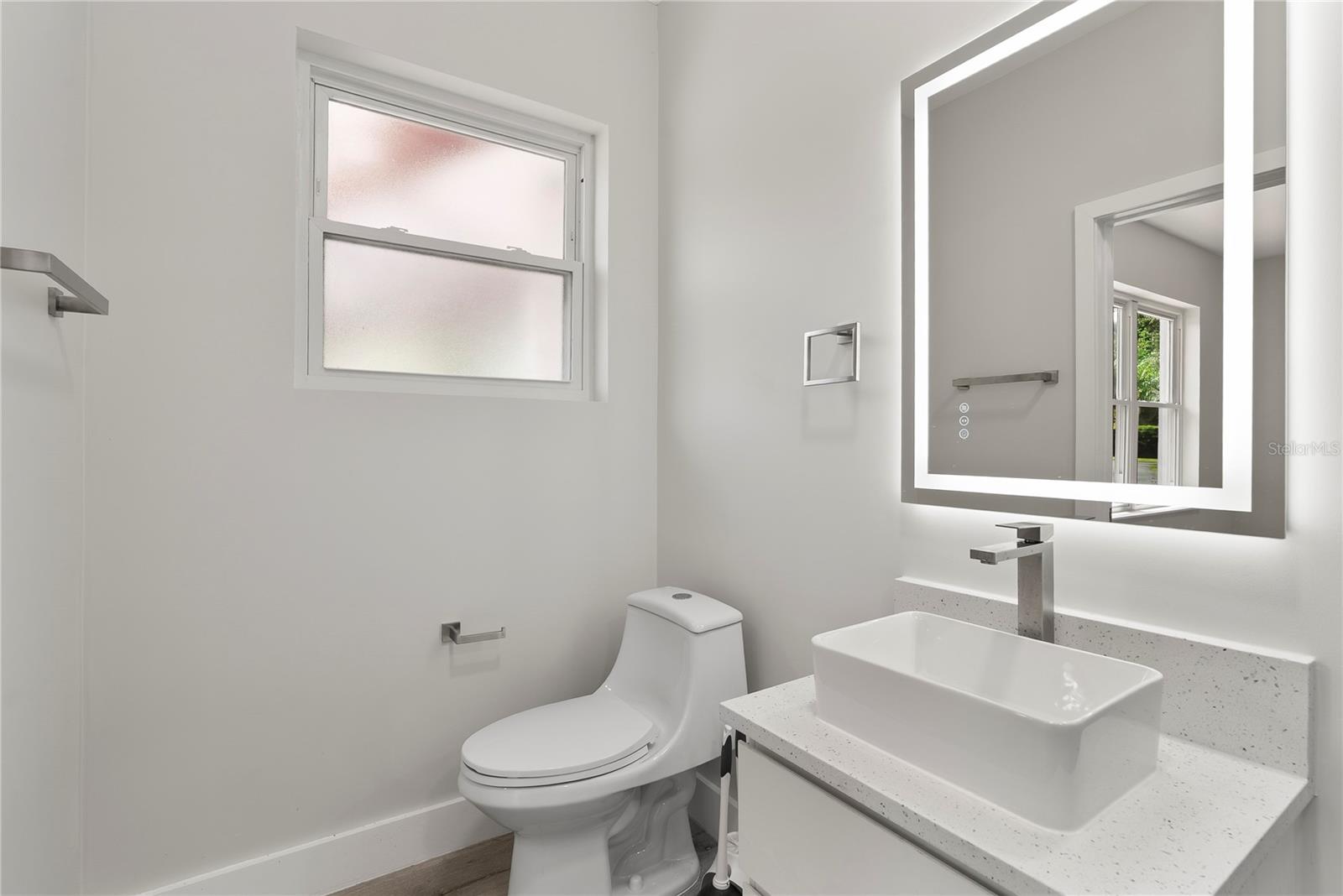 5526 PARKDALE Dr ORLANDO, FL 32839