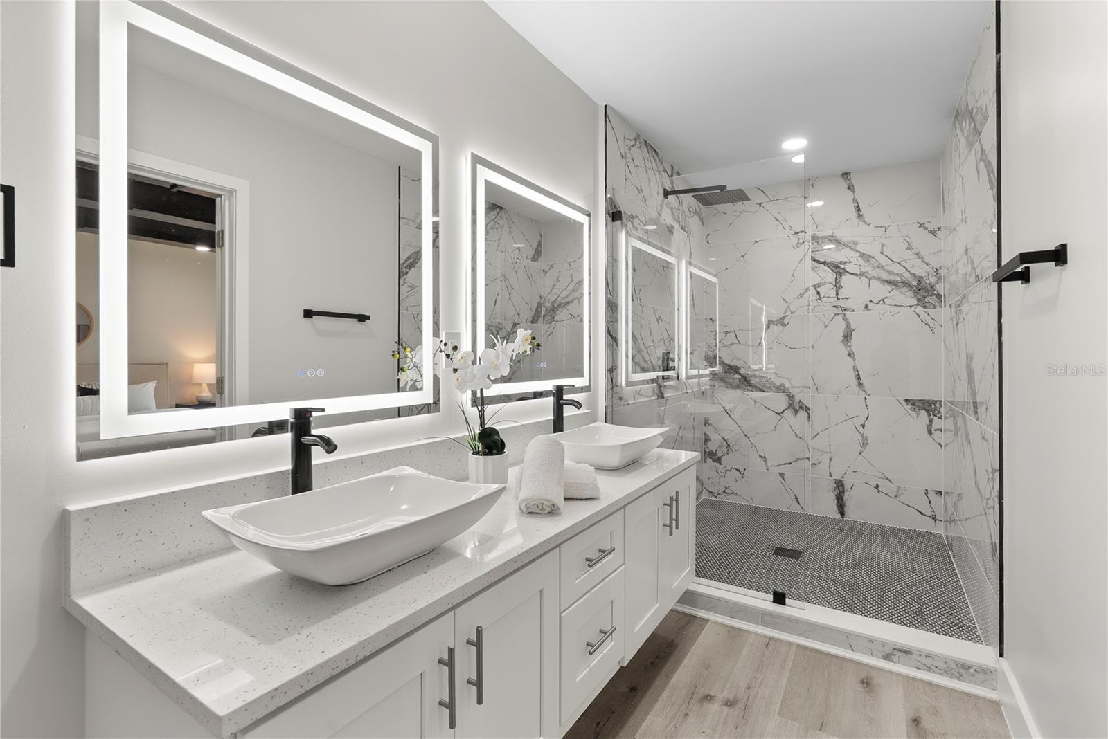 5526 PARKDALE Dr ORLANDO, FL 32839