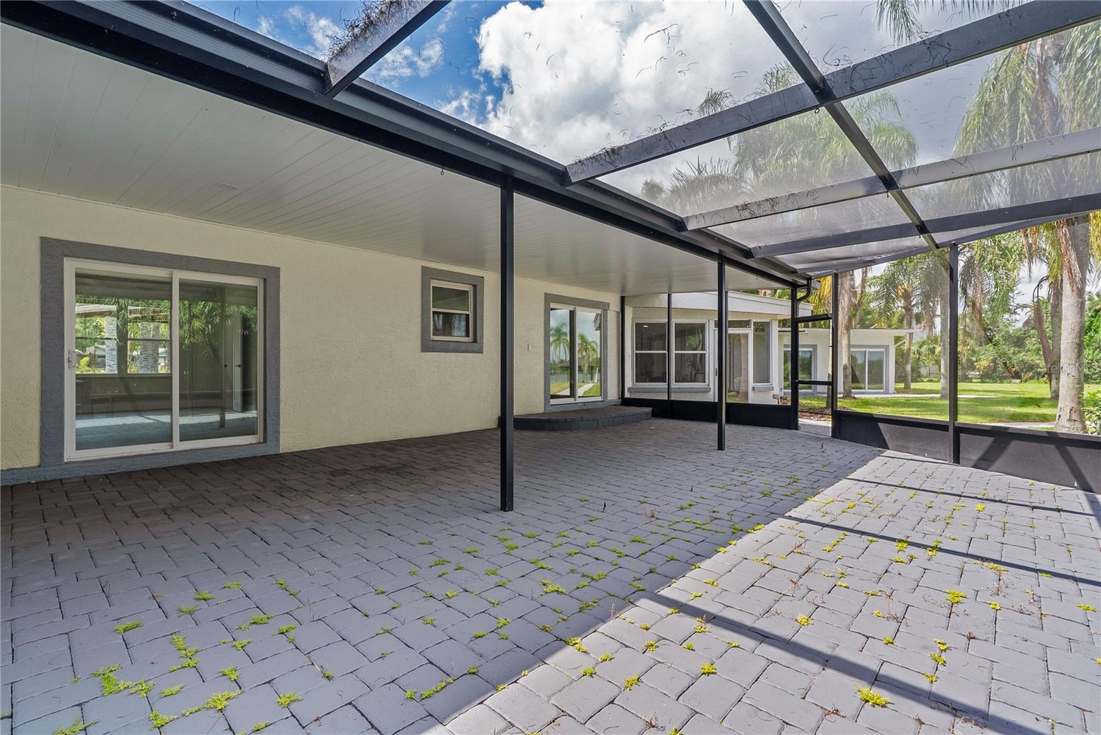 5526 PARKDALE Dr ORLANDO, FL 32839