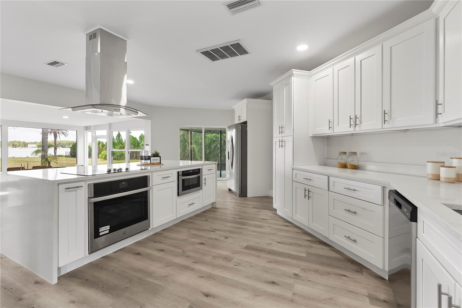 5526 PARKDALE Dr ORLANDO, FL 32839