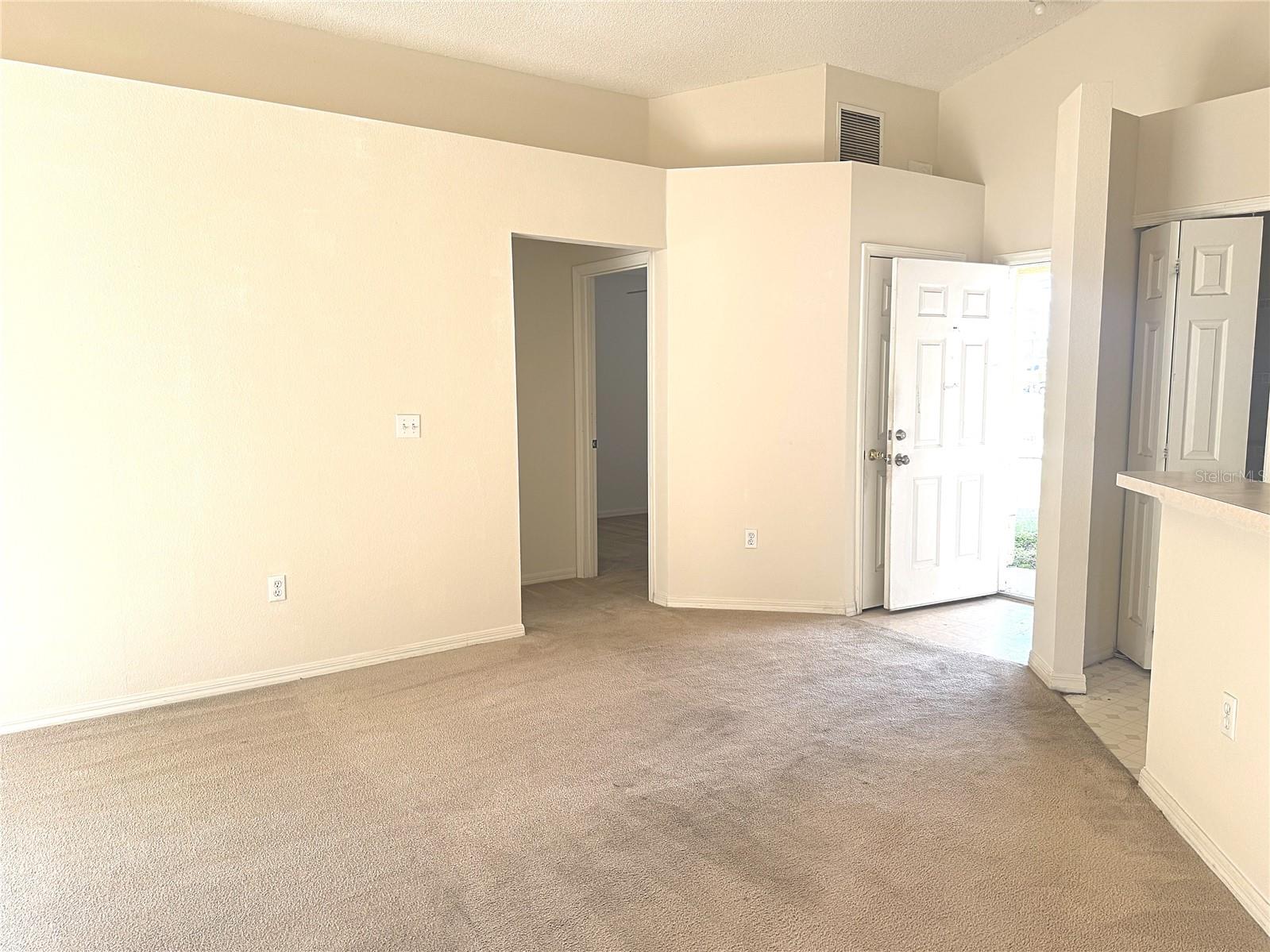 1727 PILCHARD Dr KISSIMMEE, FL 34759