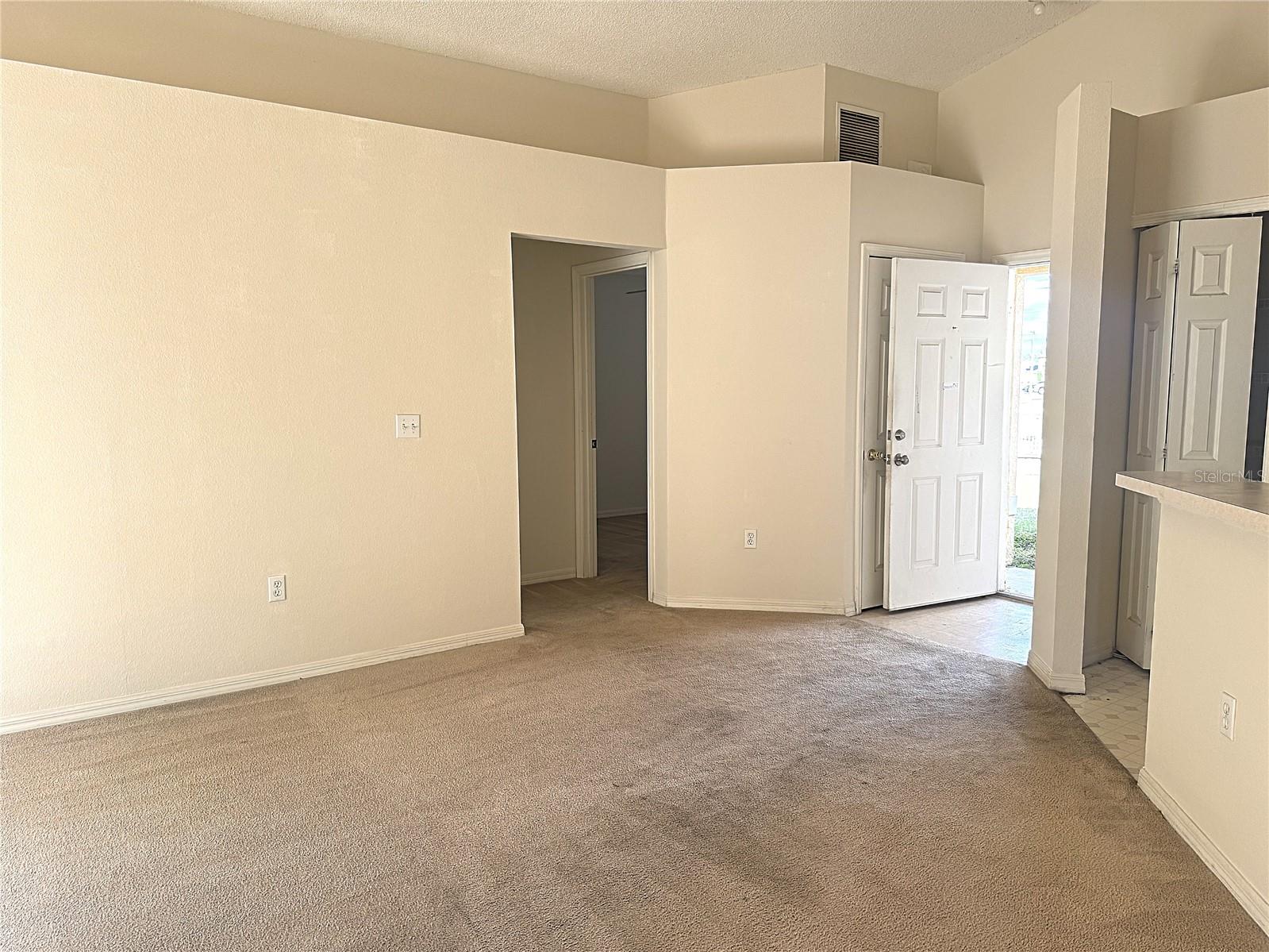 1727 PILCHARD Dr KISSIMMEE, FL 34759