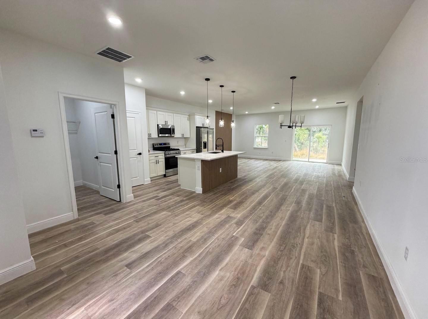 351 TENK St PORT CHARLOTTE, FL 33953