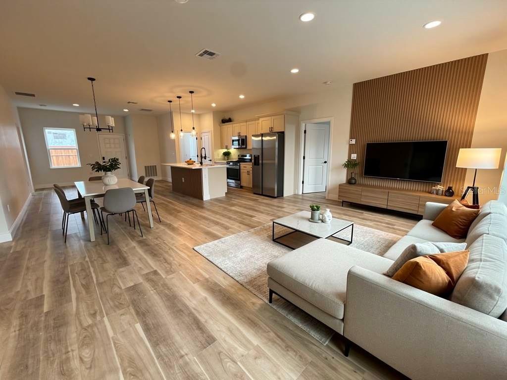 351 TENK St PORT CHARLOTTE, FL 33953