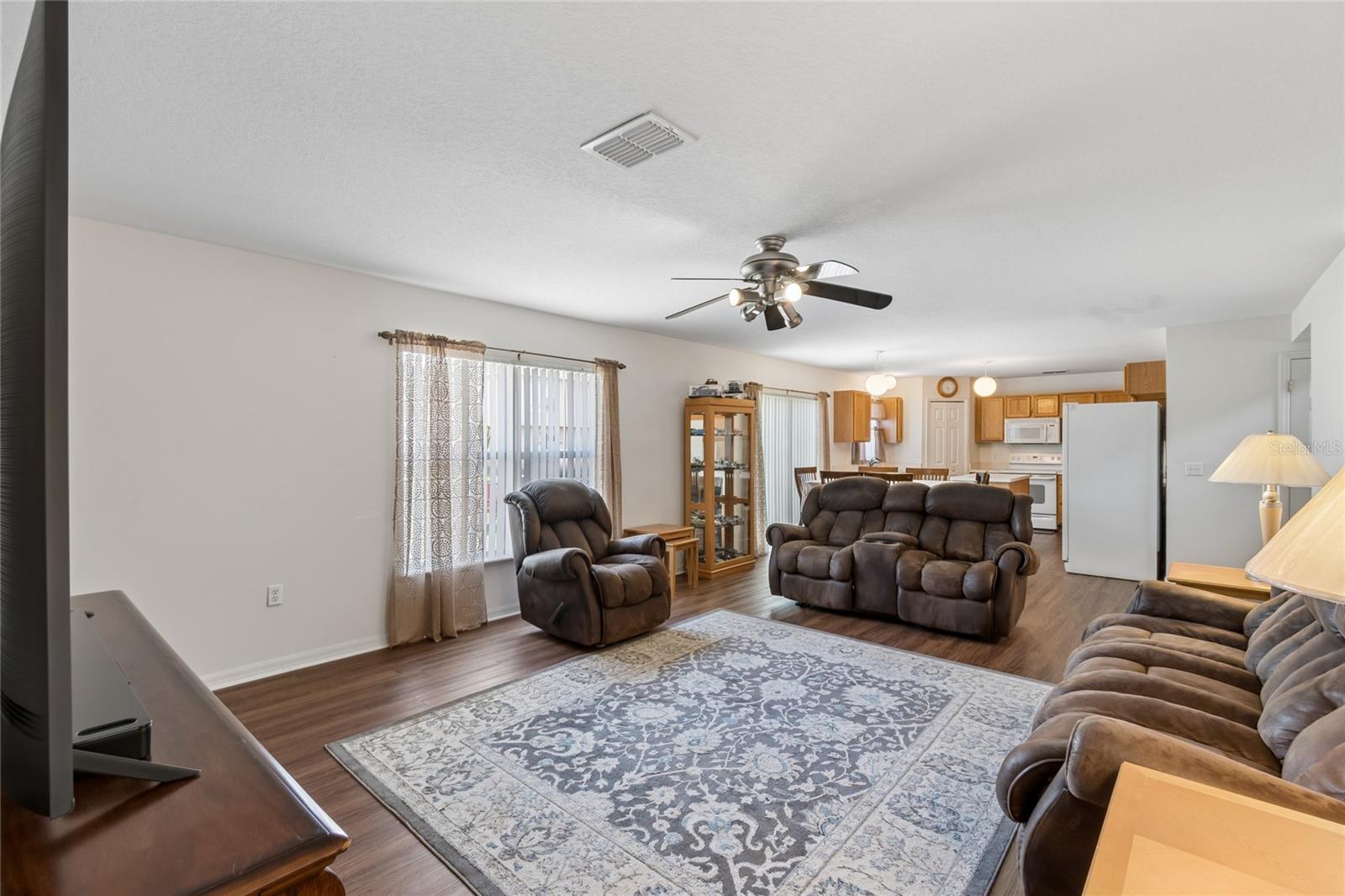 2789 WOODLAND Crk Cir KISSIMMEE, FL 34744