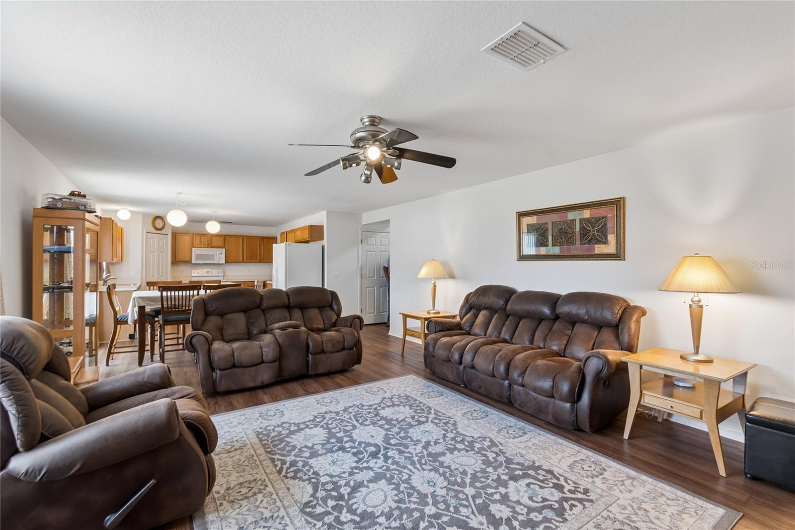 2789 WOODLAND Crk Cir KISSIMMEE, FL 34744