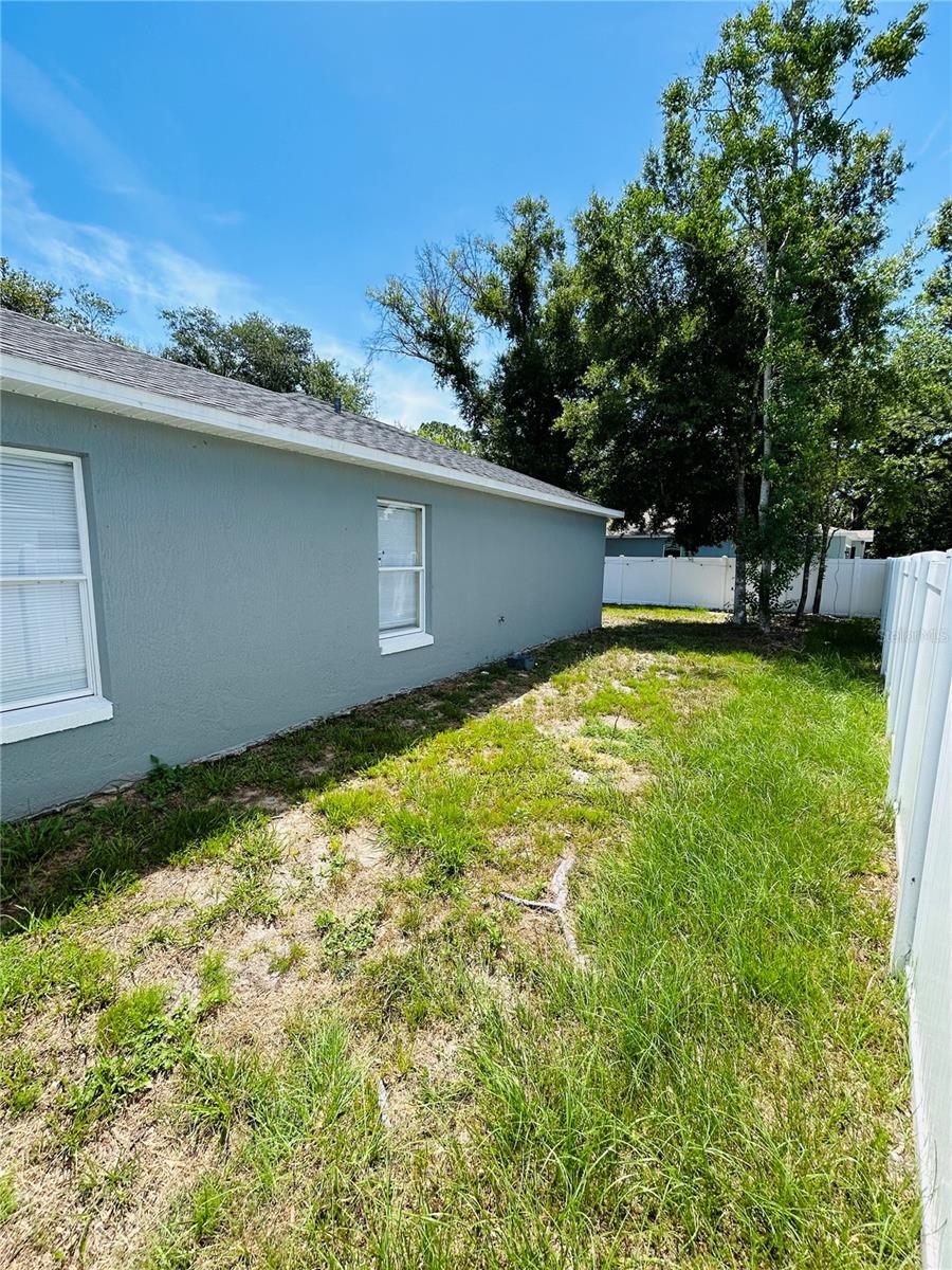 635 GAZELLE Dr KISSIMMEE, FL 34759