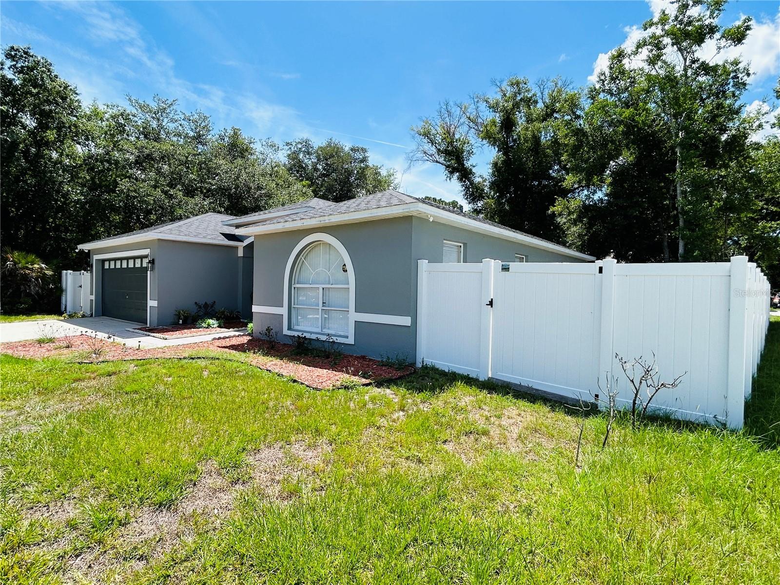 635 GAZELLE Dr KISSIMMEE, FL 34759