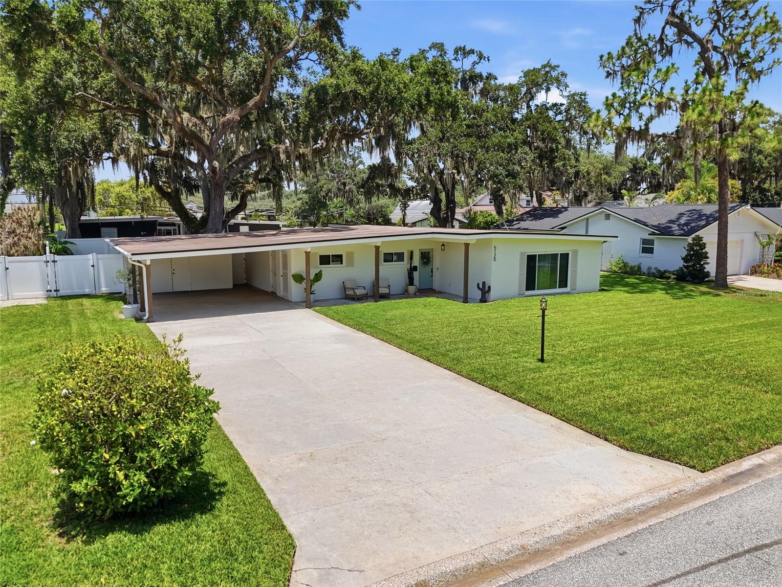 5120 MORTIER Ave BELLE ISLE, FL 32812
