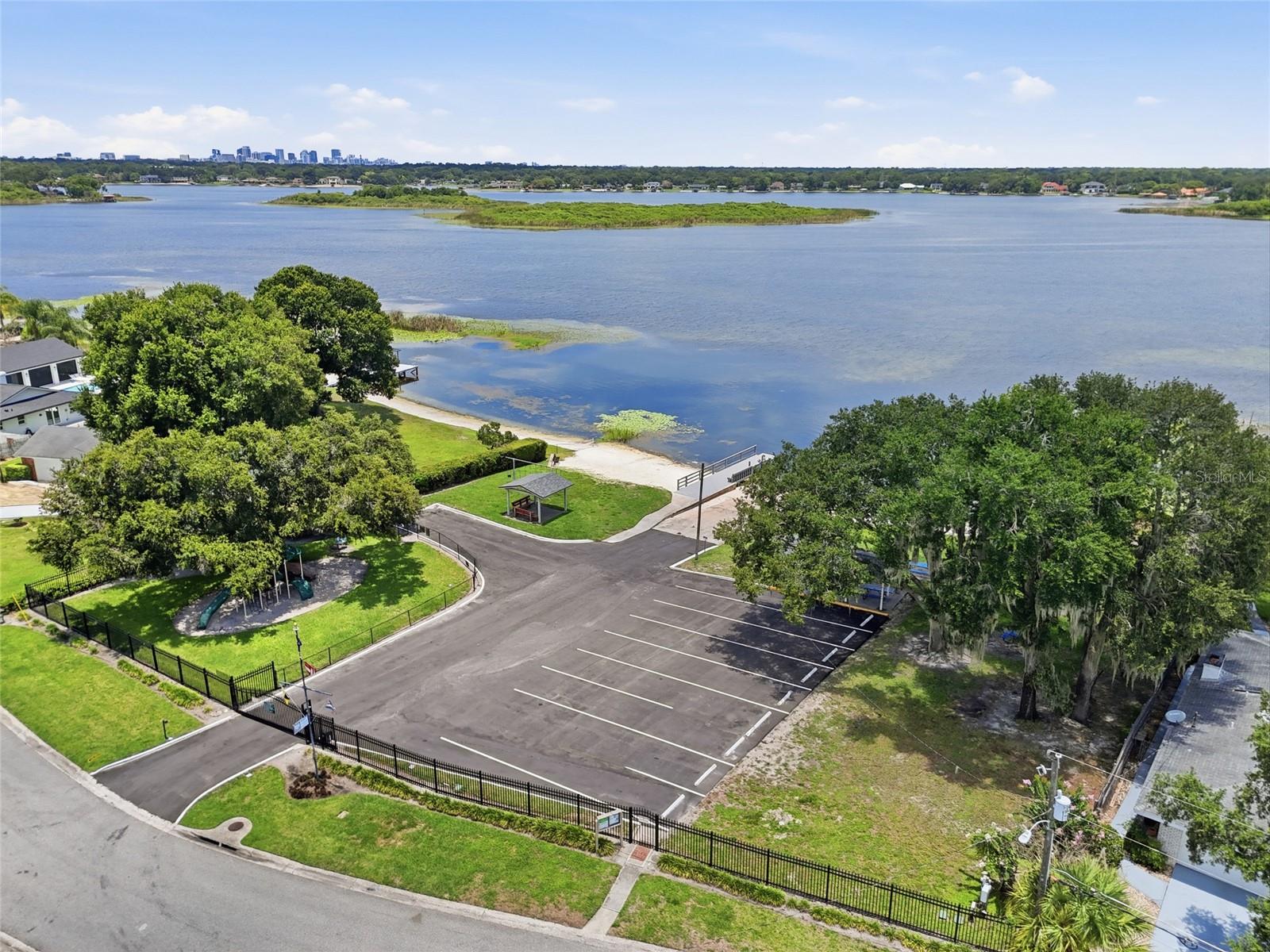 5120 MORTIER Ave BELLE ISLE, FL 32812