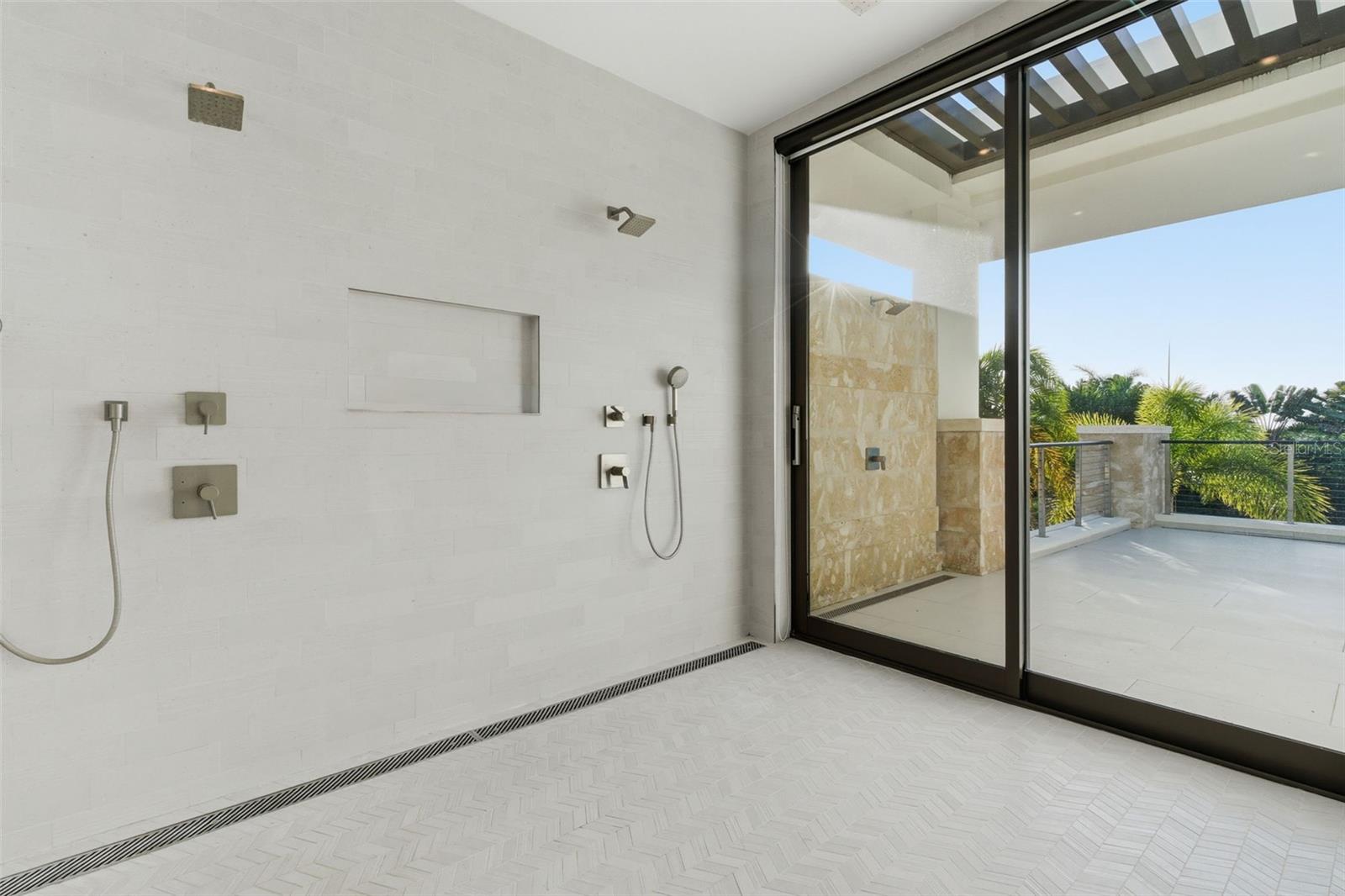 206 LEGACY DORADO, PR 00646