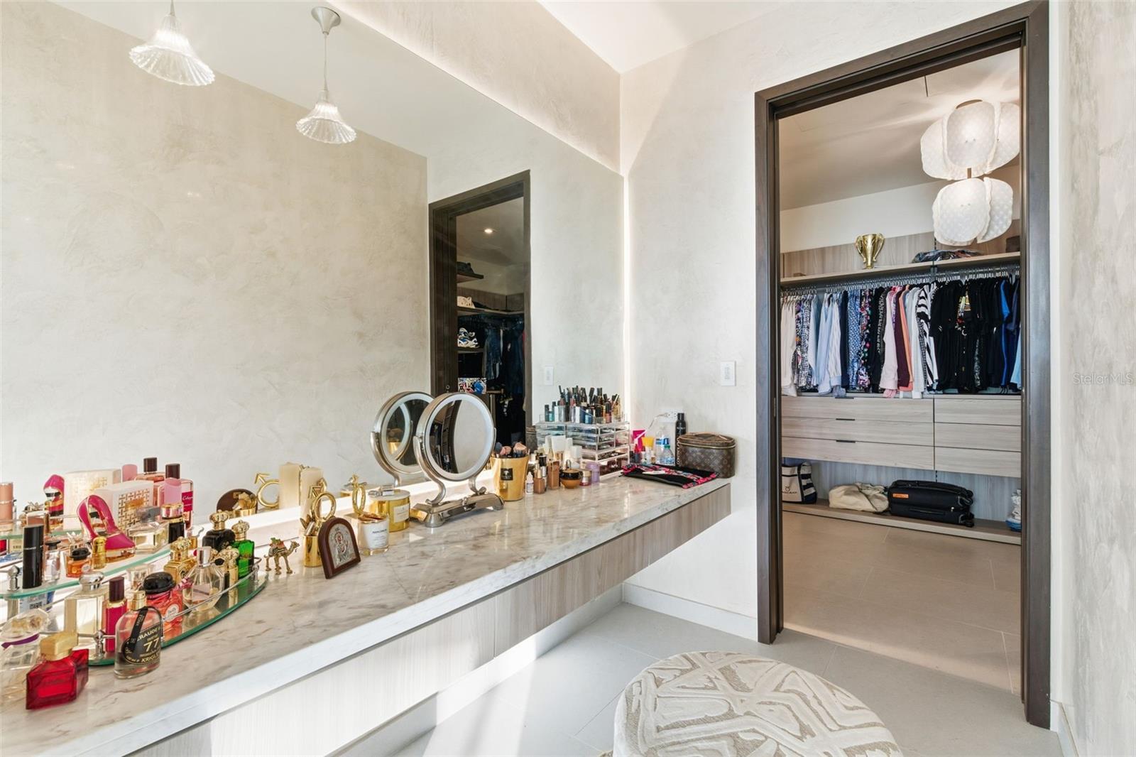 206 LEGACY DORADO, PR 00646