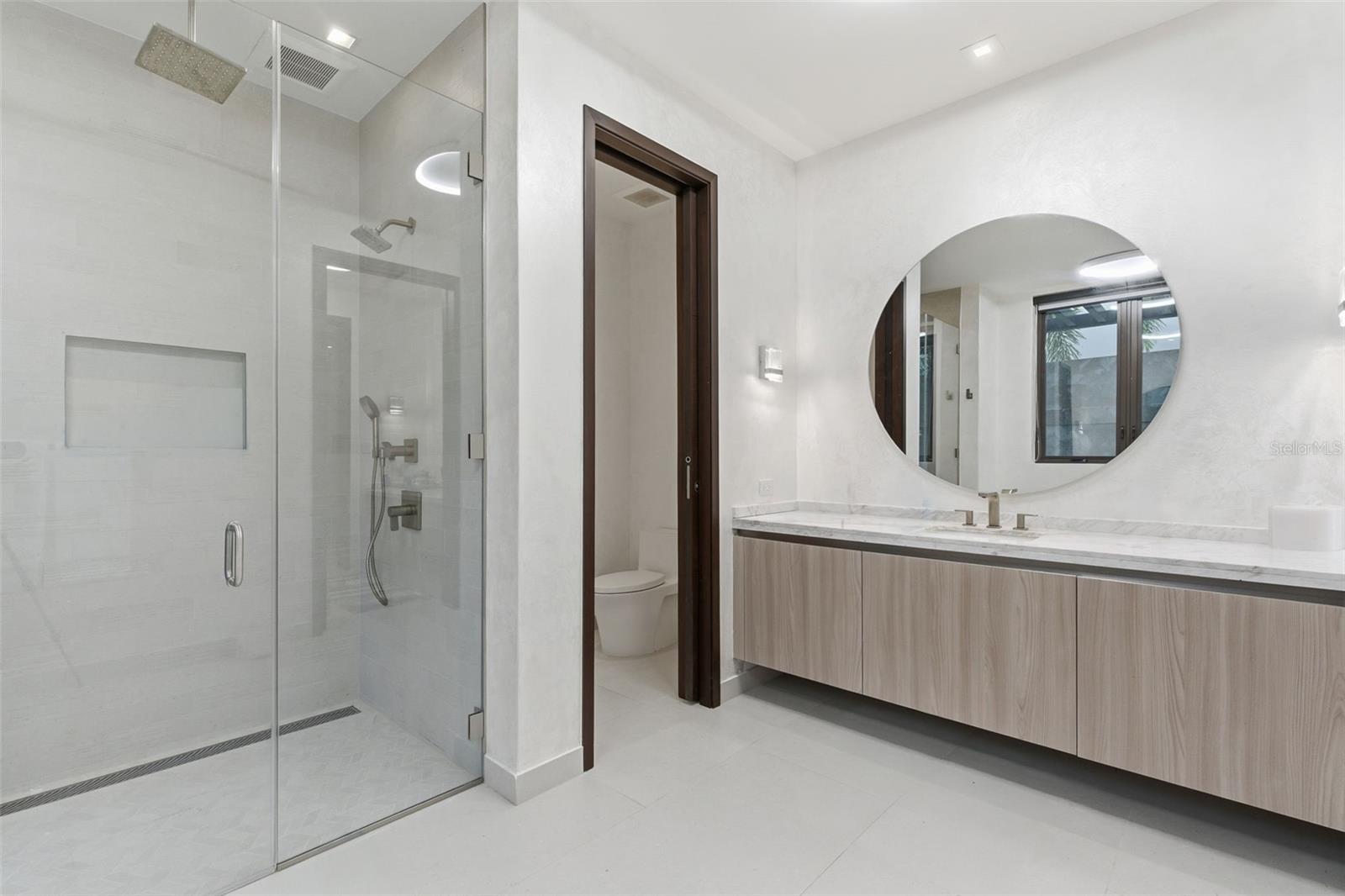 206 LEGACY DORADO, PR 00646