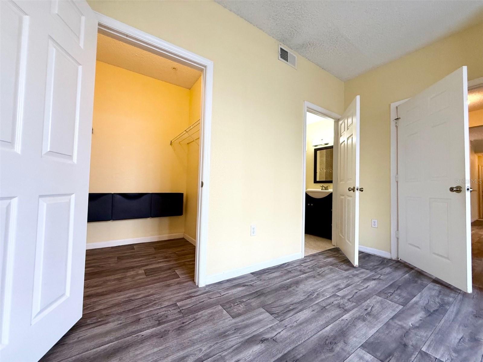 13102 MULBERRY Park Dr #917 ORLANDO, FL 32821