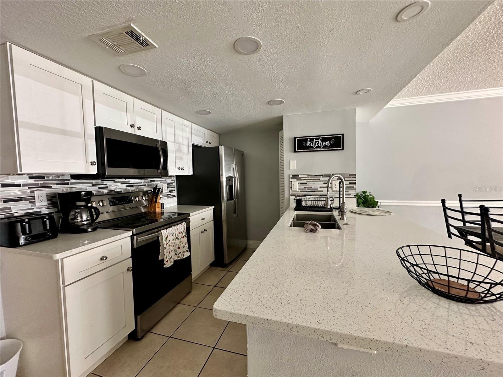 5012 LAGUNA BAY Cir #73 KISSIMMEE, FL 34746