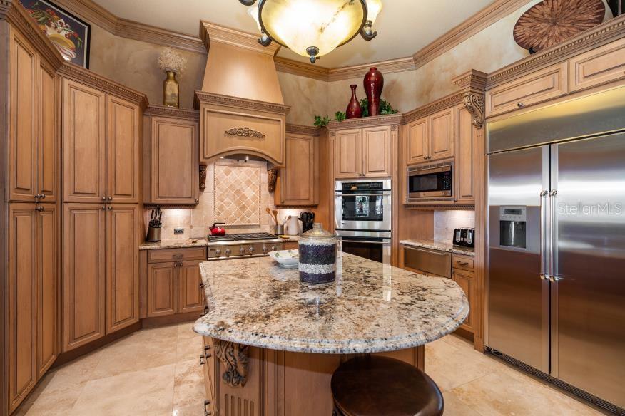 841 PONCE DE LEON Dr ST PETERSBURG, FL 33715