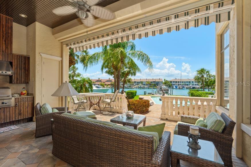 841 PONCE DE LEON Dr ST PETERSBURG, FL 33715