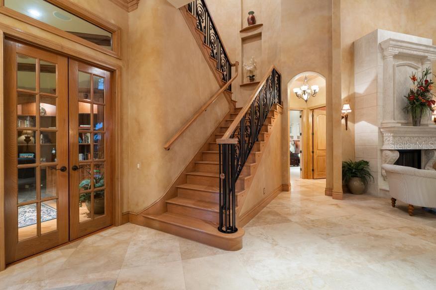 841 PONCE DE LEON Dr ST PETERSBURG, FL 33715