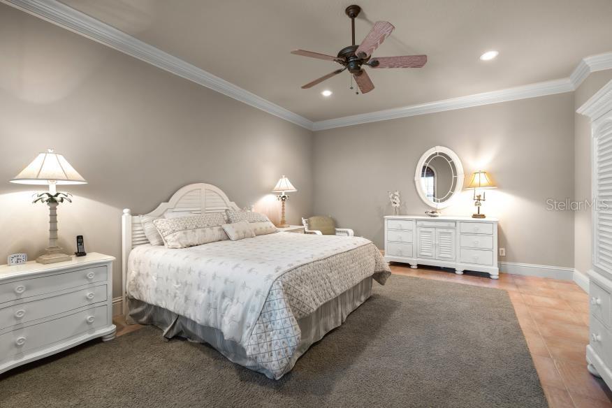 841 PONCE DE LEON Dr ST PETERSBURG, FL 33715