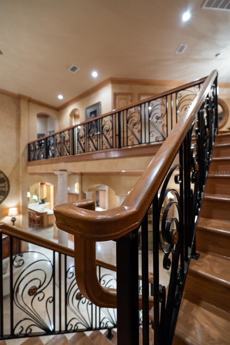 841 PONCE DE LEON Dr ST PETERSBURG, FL 33715